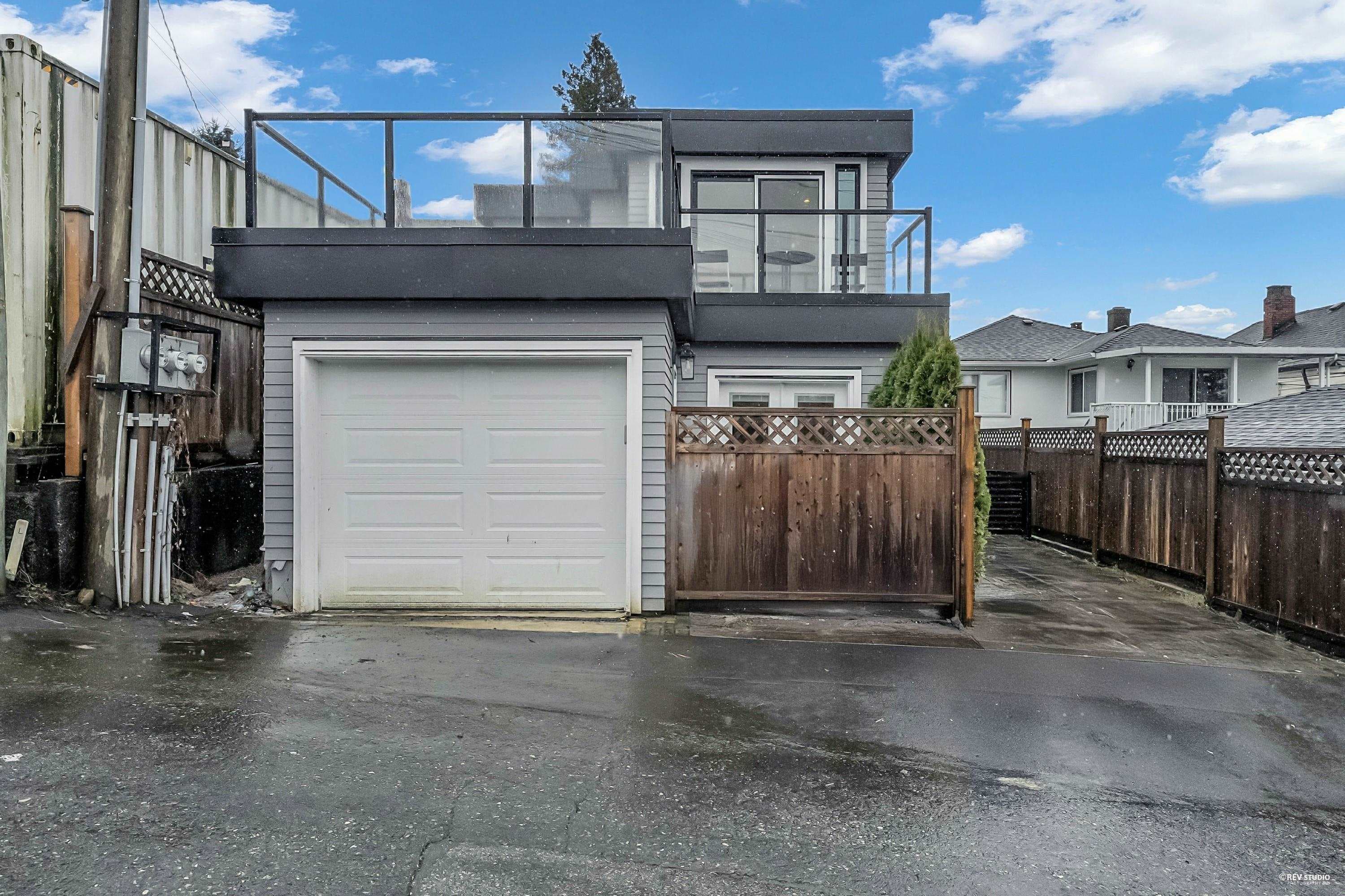 3429 Dundas Street, Vancouver, V5K 1R9 — photo 3