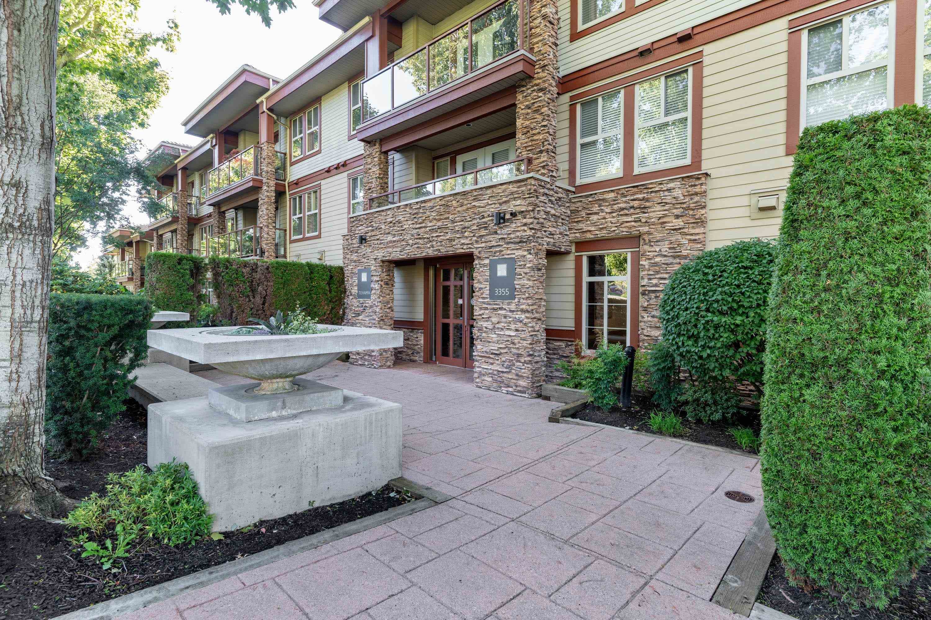 309 - 3355 Rosemary Heights Drive, Surrey, V3Z 2H5 — photo 3