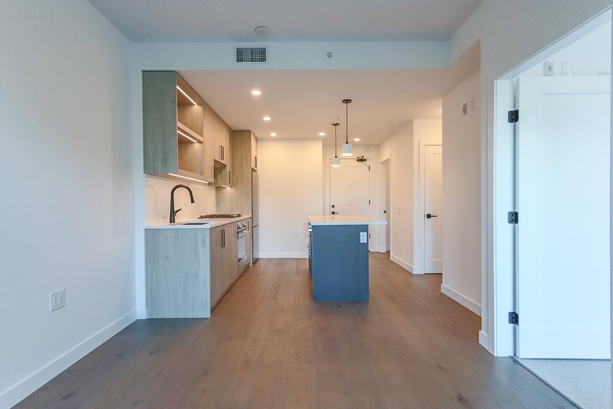 307 - 6859 Cambie Street, Vancouver, V6P 3H1 — photo 2