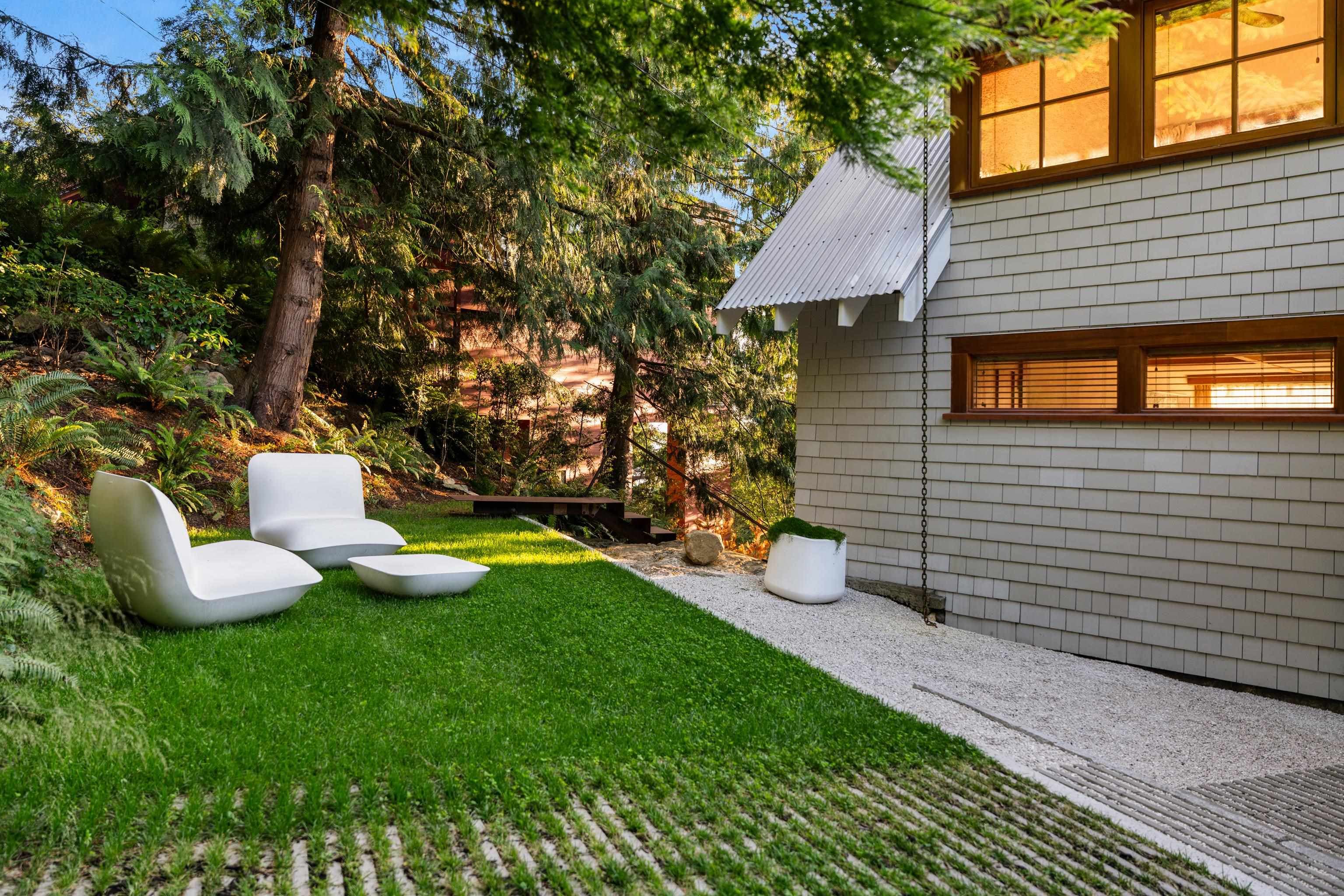 6072 Eagleridge Drive, West Vancouver, V7W 1W9 — photo 4