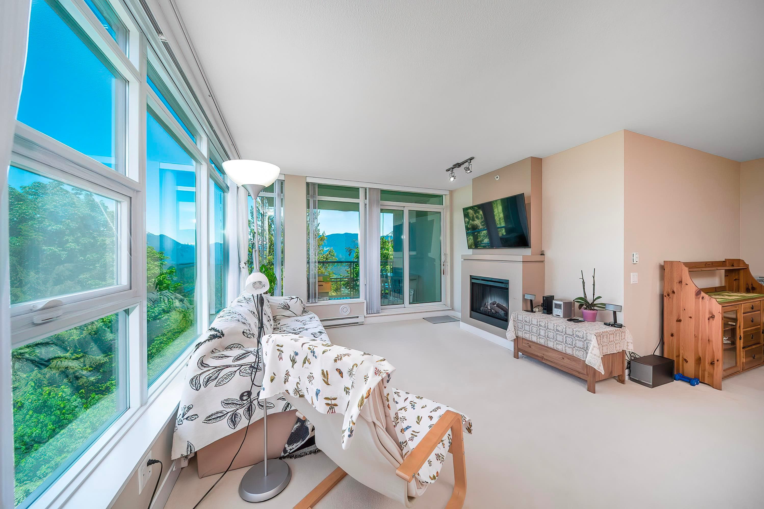 701 - 9222 University Crescent, Burnaby, V5A 0A6 — photo 4
