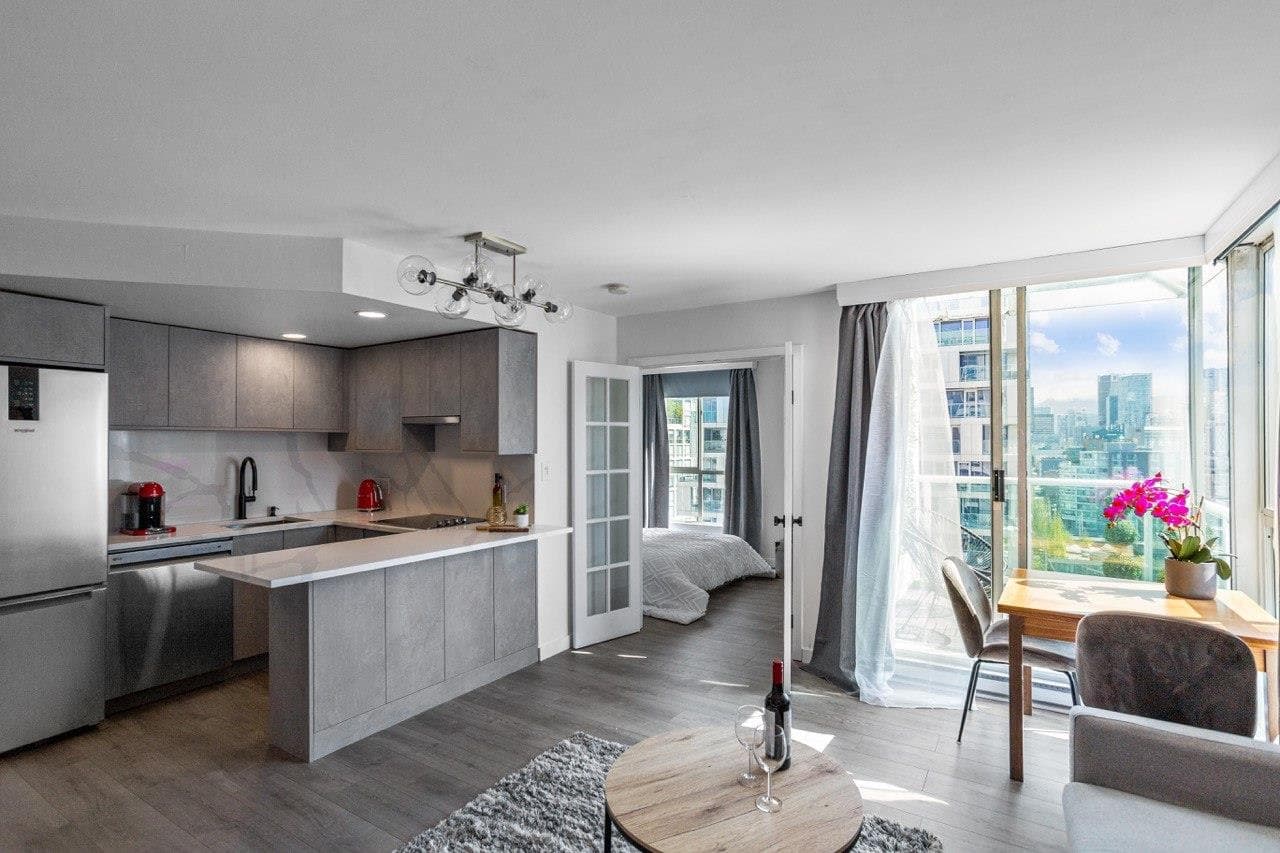 2009 - 1500 Howe Street, Vancouver, V6Z 2N1 — photo 4