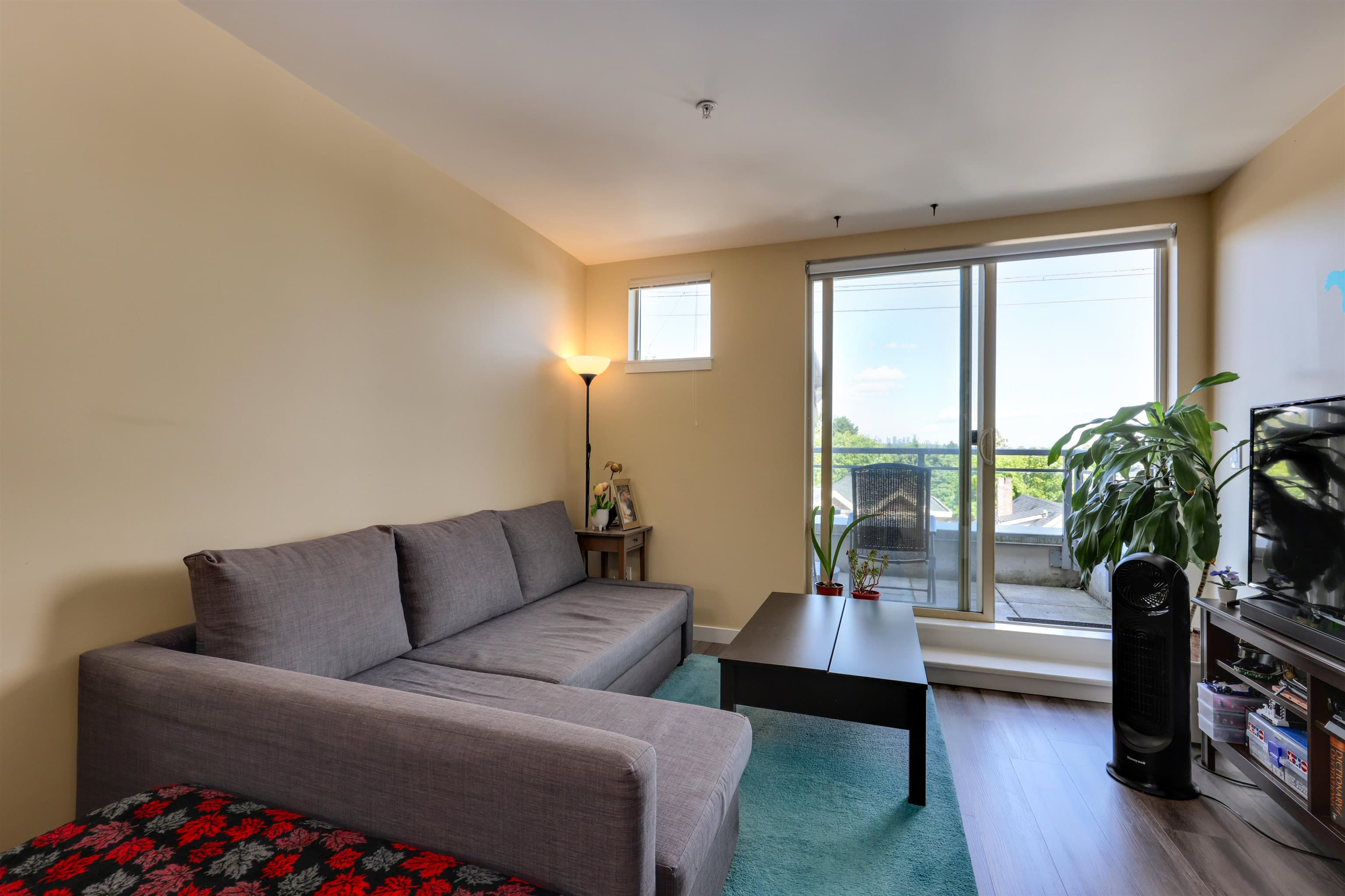 PH3 - 6172 Fraser Street, Vancouver, V5W 3A1 — photo 2