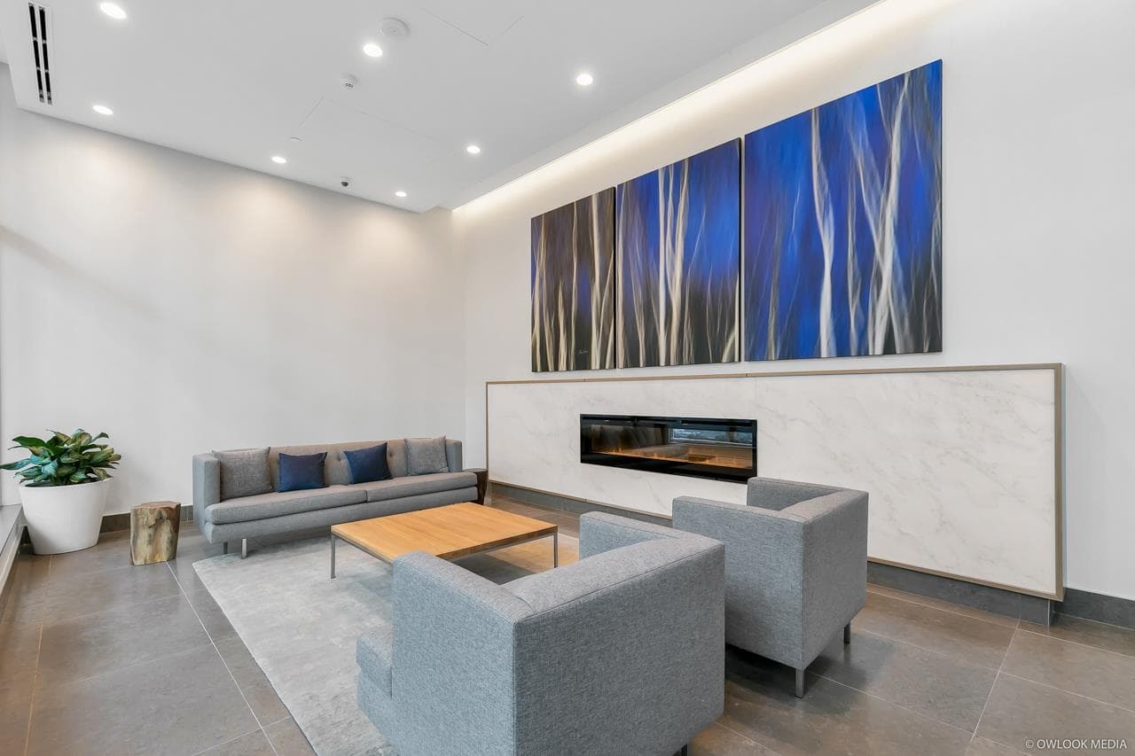 2807 - 4670 Assembly Way, Burnaby, V5H 0H3 — photo 2