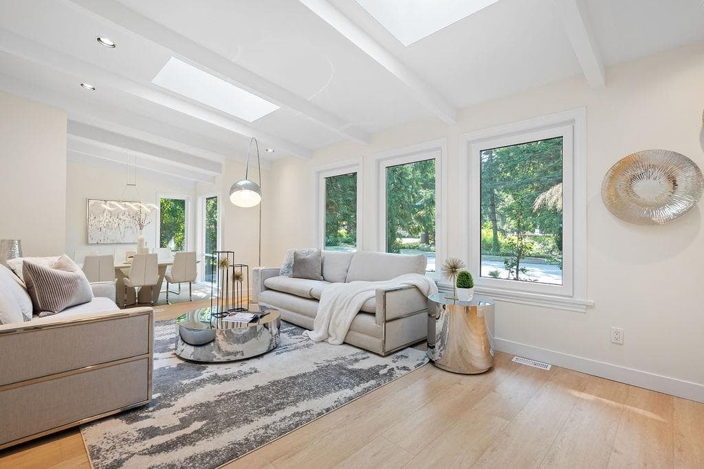 4692 Glenwood Avenue, North Vancouver, V7R 4G7 — photo 5
