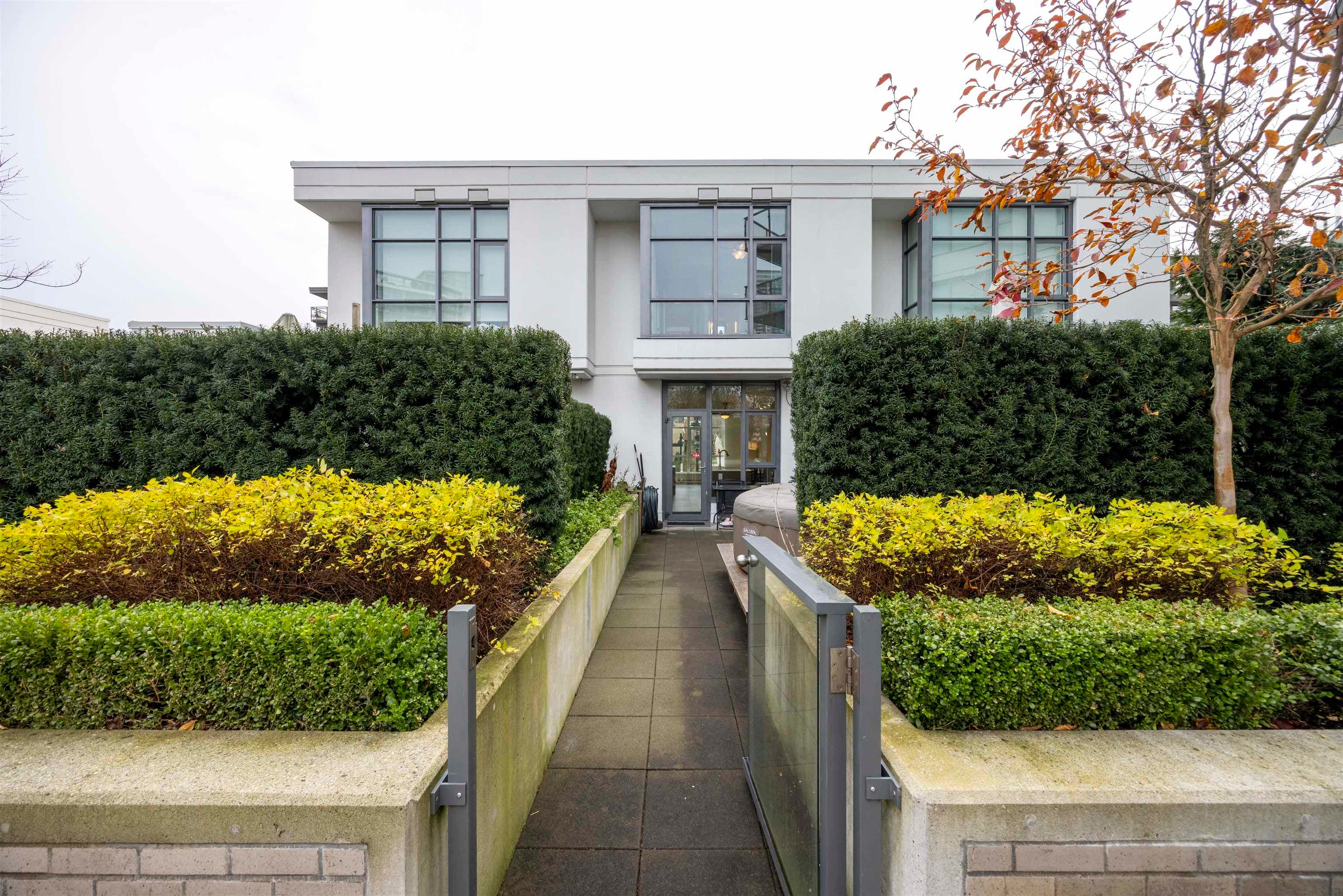 102 - 578 Emerson Street, Coquitlam, V3J 0G4 — photo 1