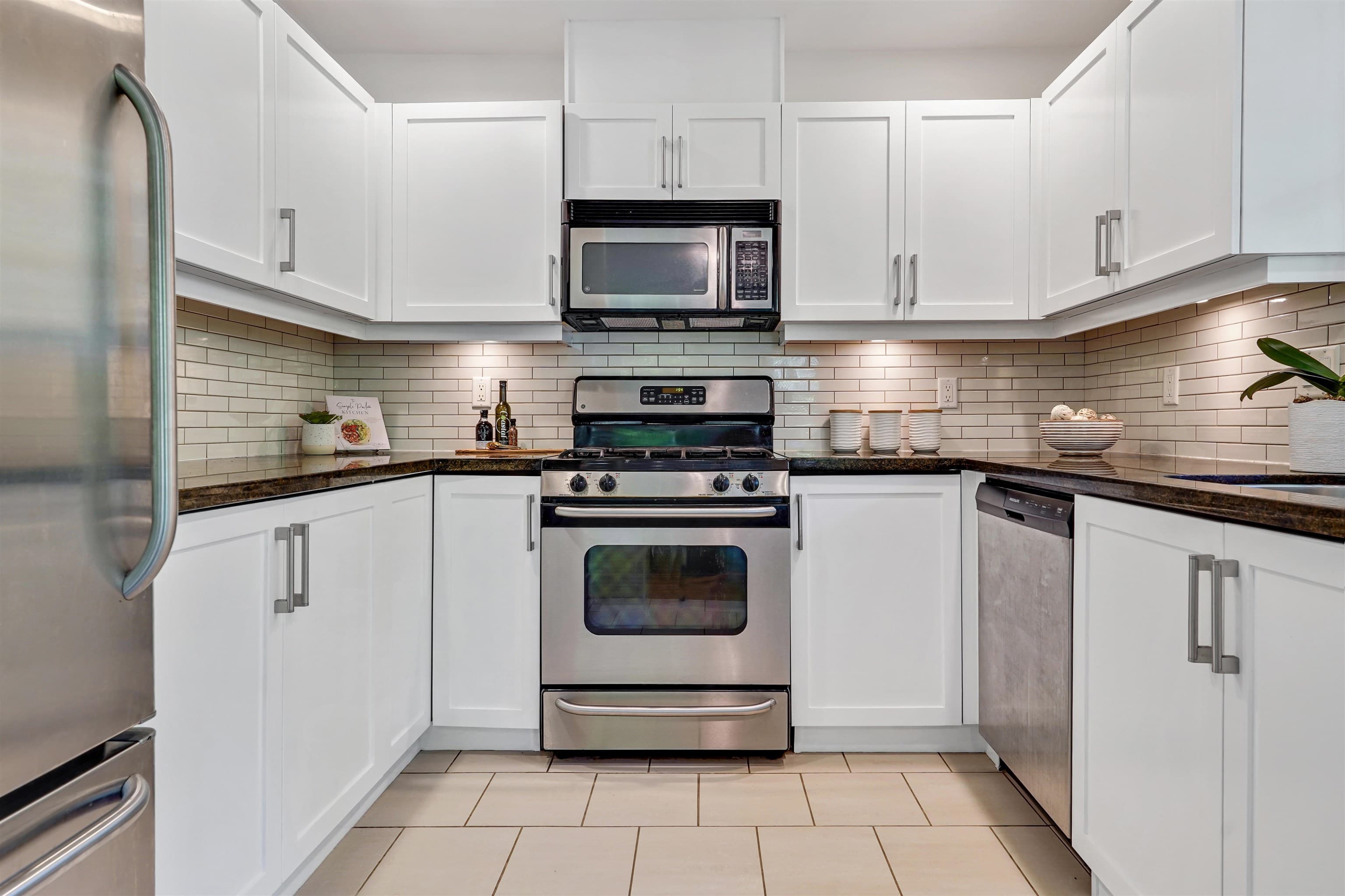 106 - 6328 Larkin Drive, Vancouver, V6T 2K2 — photo 3