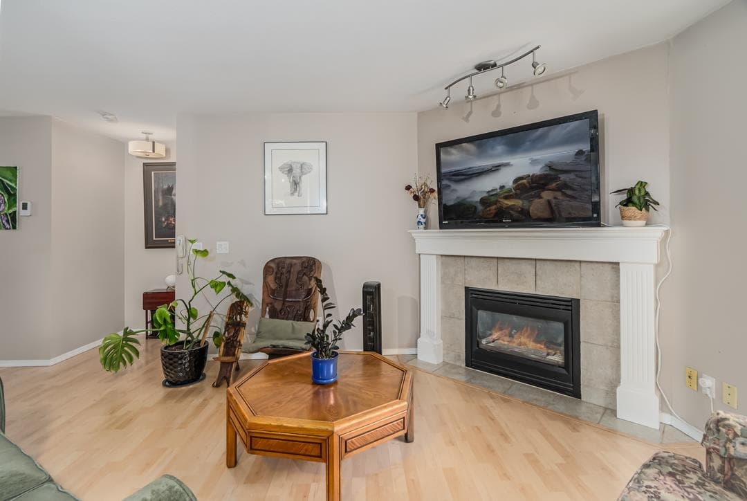 104 - 33728 King Road, Abbotsford, V2S 8J4 — photo 5