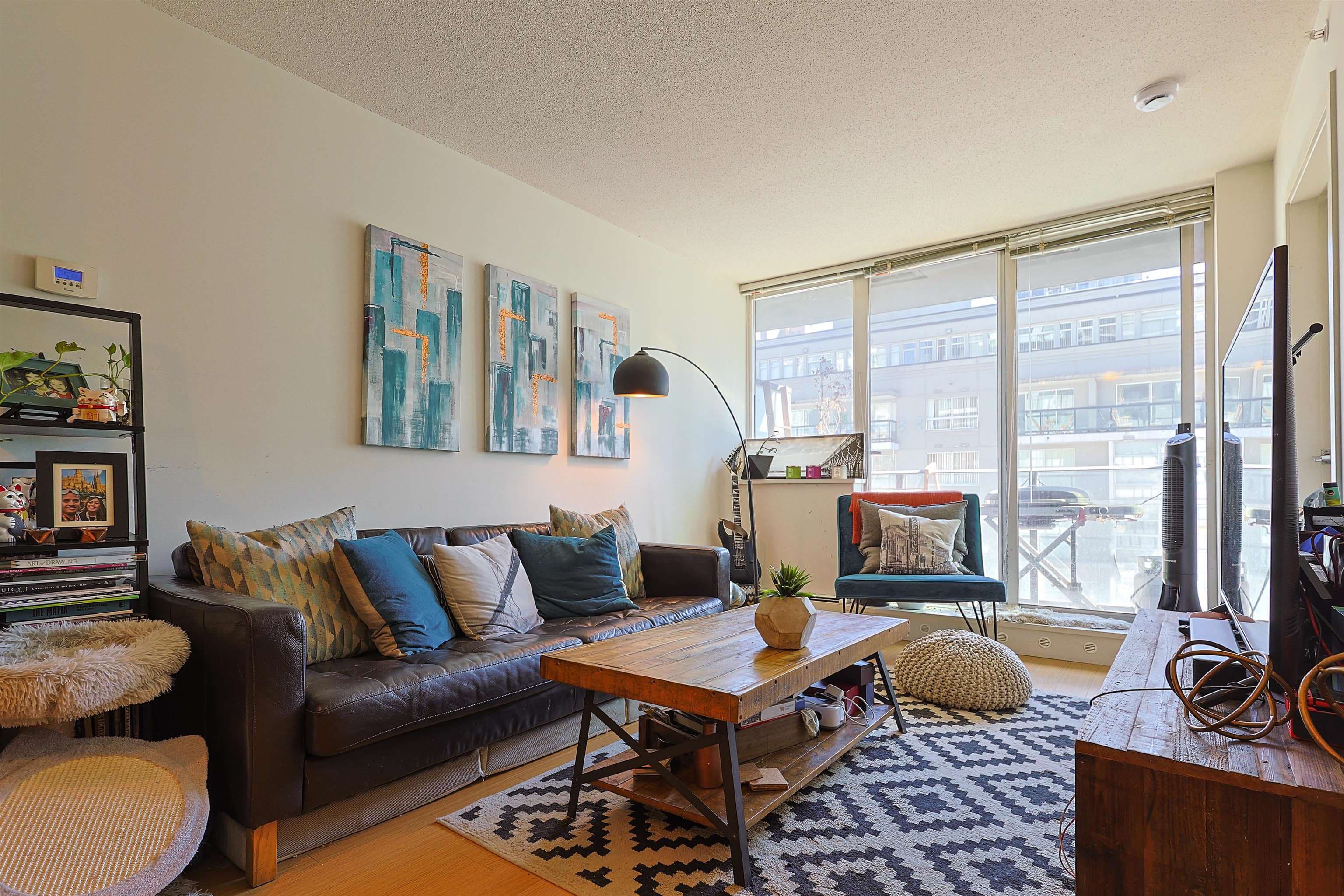 908 - 1325 Rolston Street, Vancouver, V6B 0M2 — photo 2