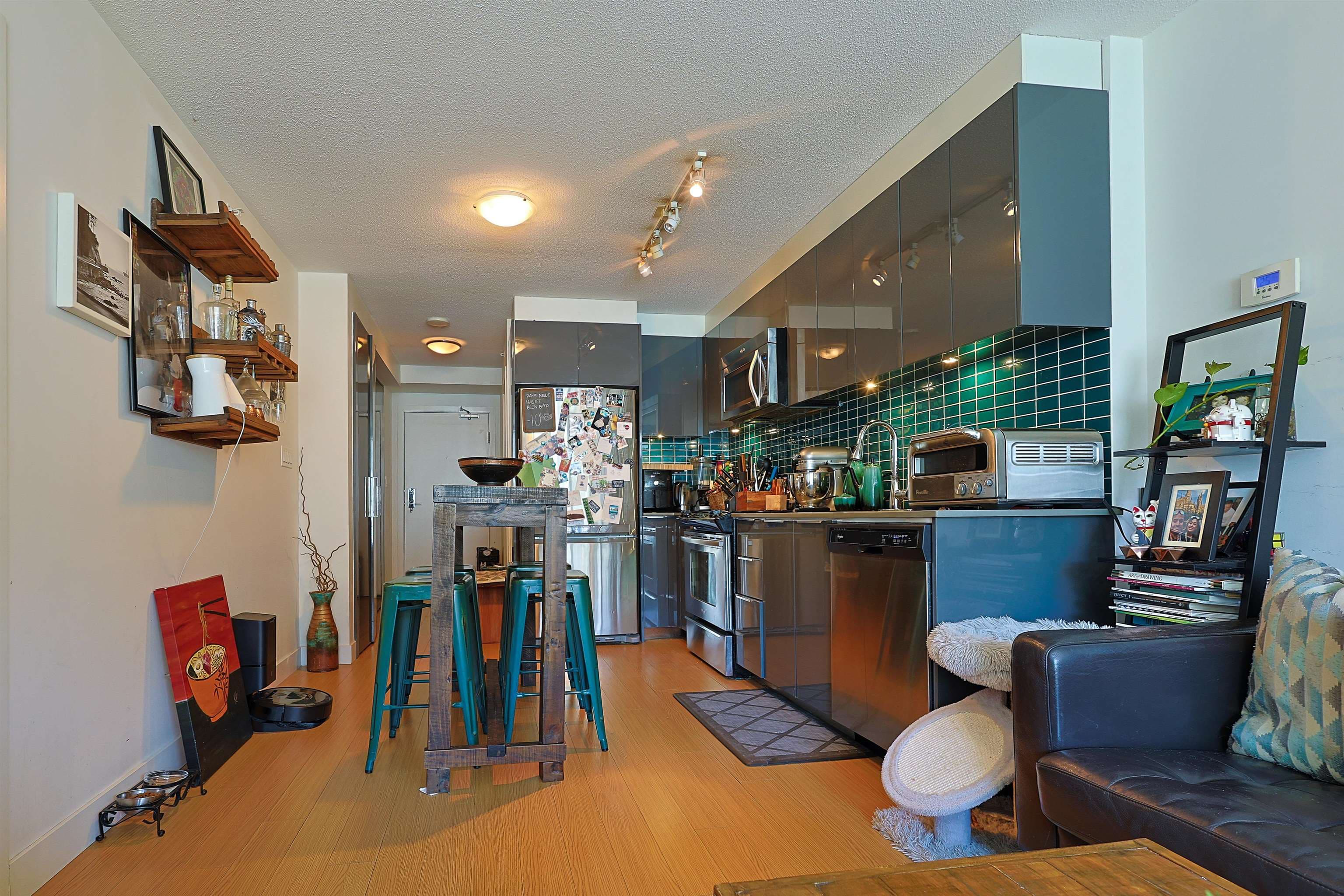 908 - 1325 Rolston Street, Vancouver, V6B 0M2 — photo 3