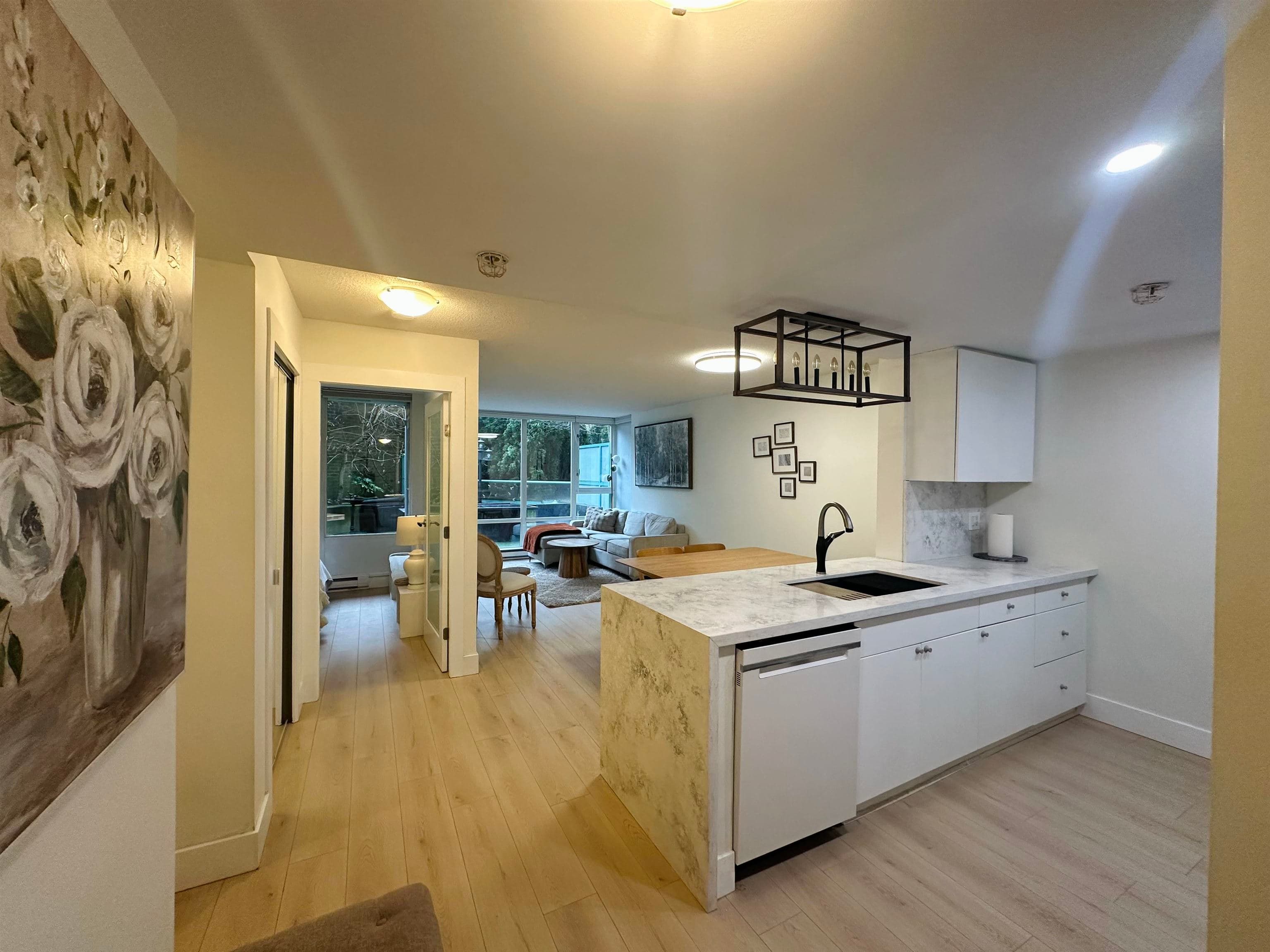 202 - 1033 Marinaside Crescent, Vancouver, V6Z 3A3 — photo 2
