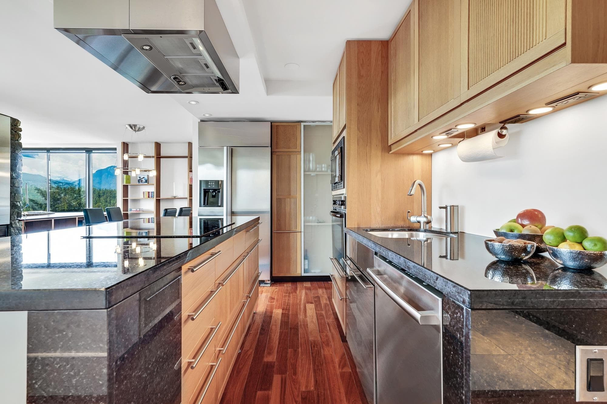1201 - 2077 Nelson Street, Vancouver, V6G 2Y2 — photo 5