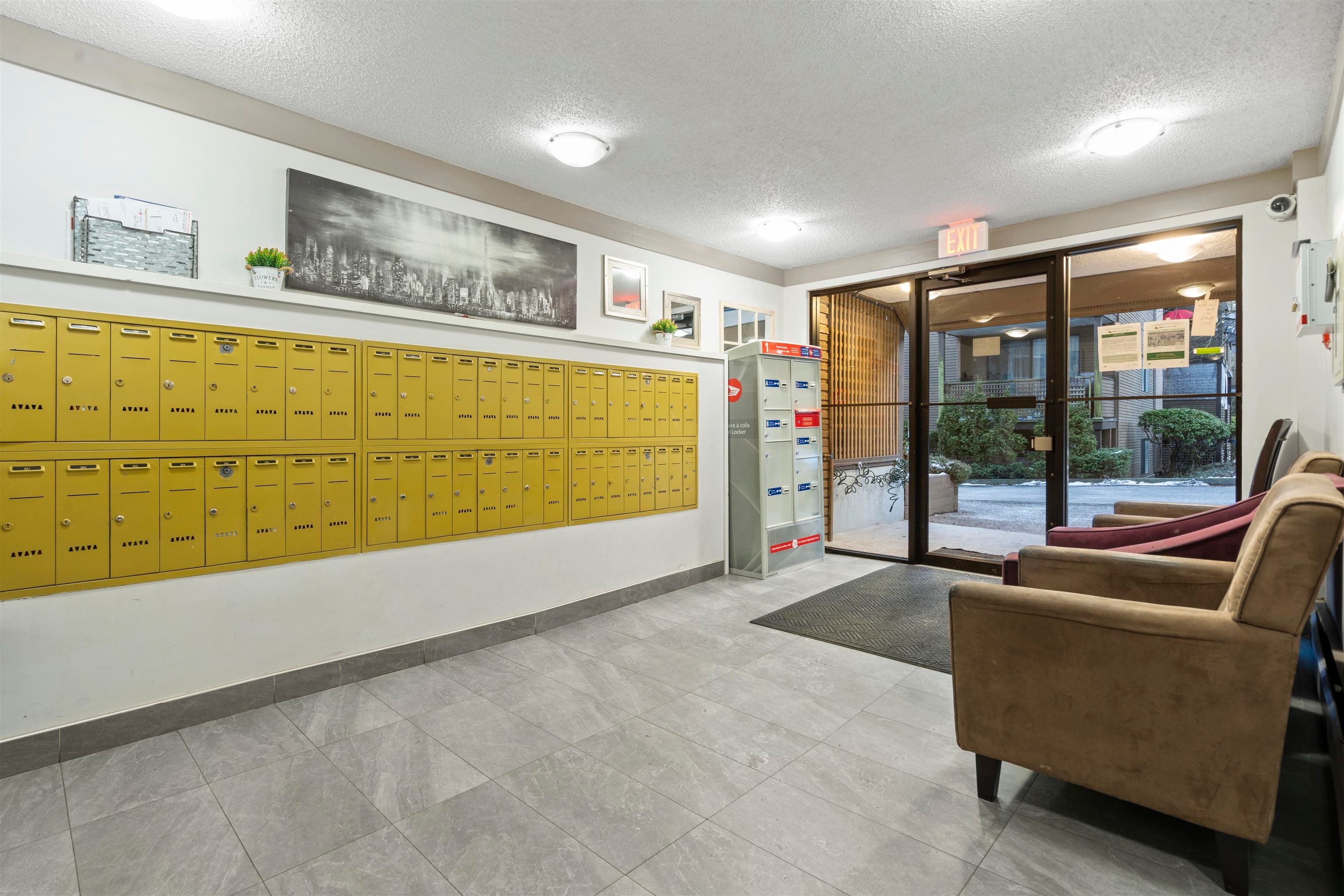 G08 - 10698 151a Street, Surrey, V3R 8T5 — photo 3