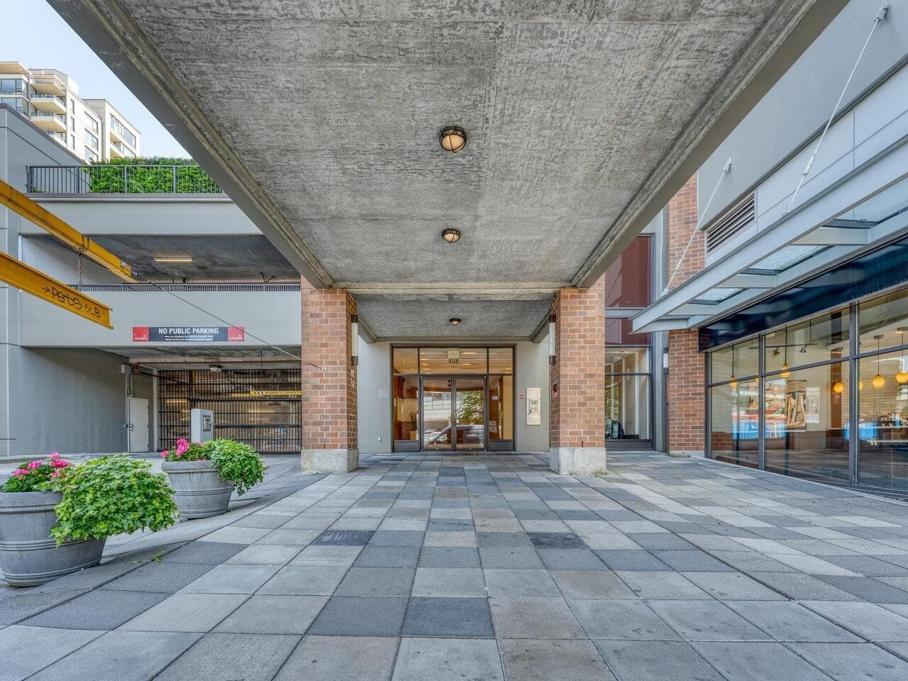 405 - 4118 Dawson Street, Burnaby, V5C 0A3 — photo 2