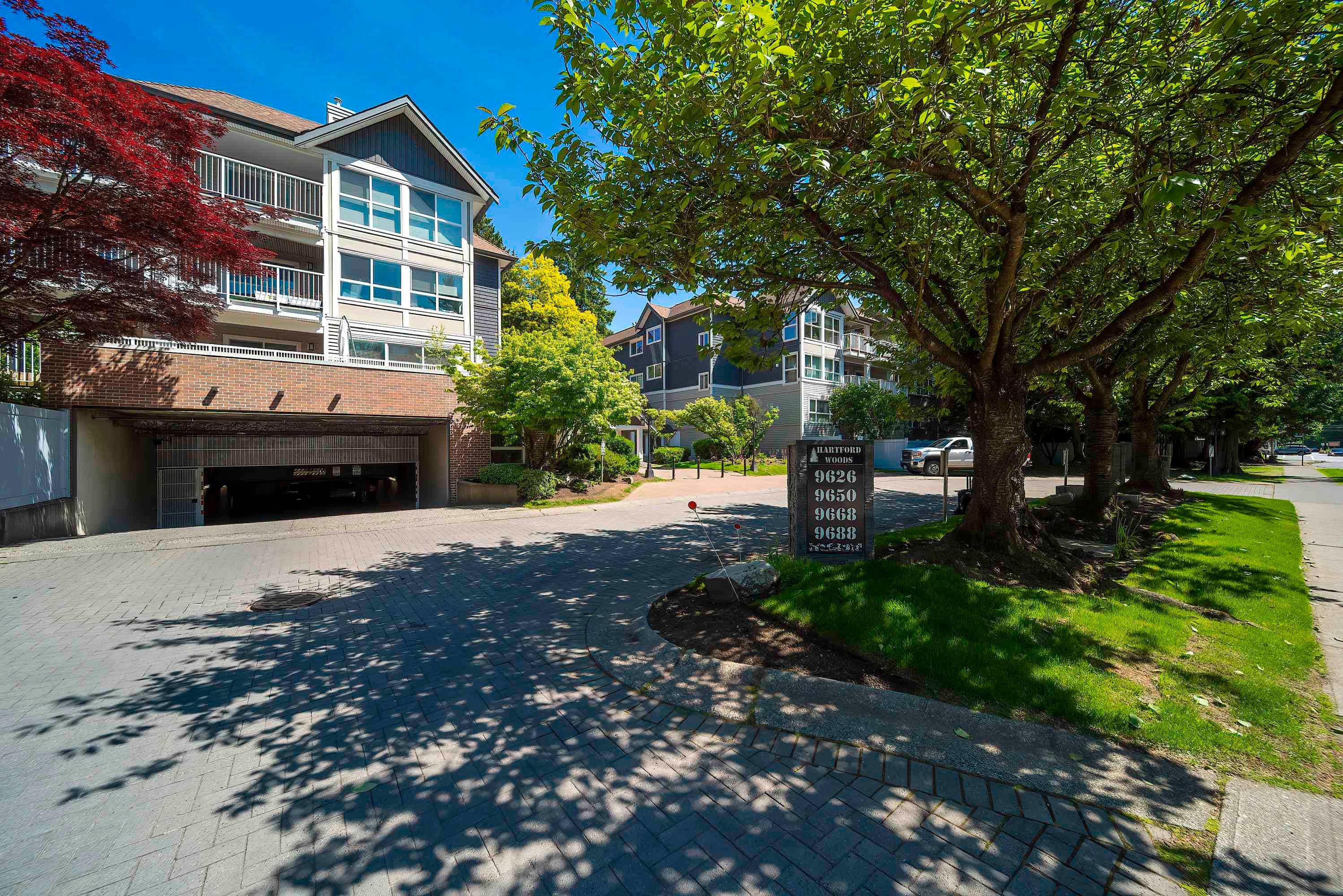 212 - 9626 148 Street, Surrey, V3R 0W2 — photo 2