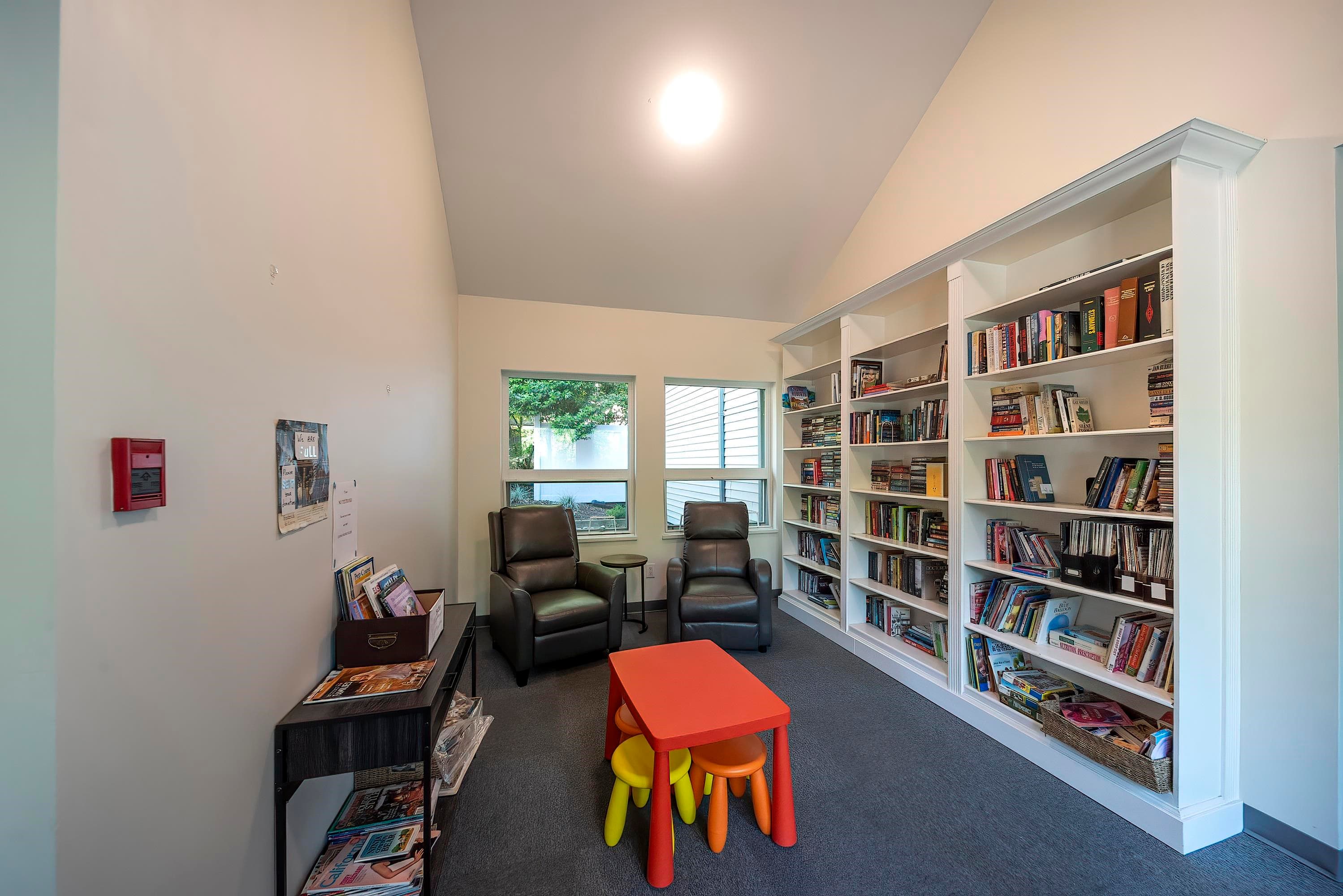 212 - 9626 148 Street, Surrey, V3R 0W2 — photo 4