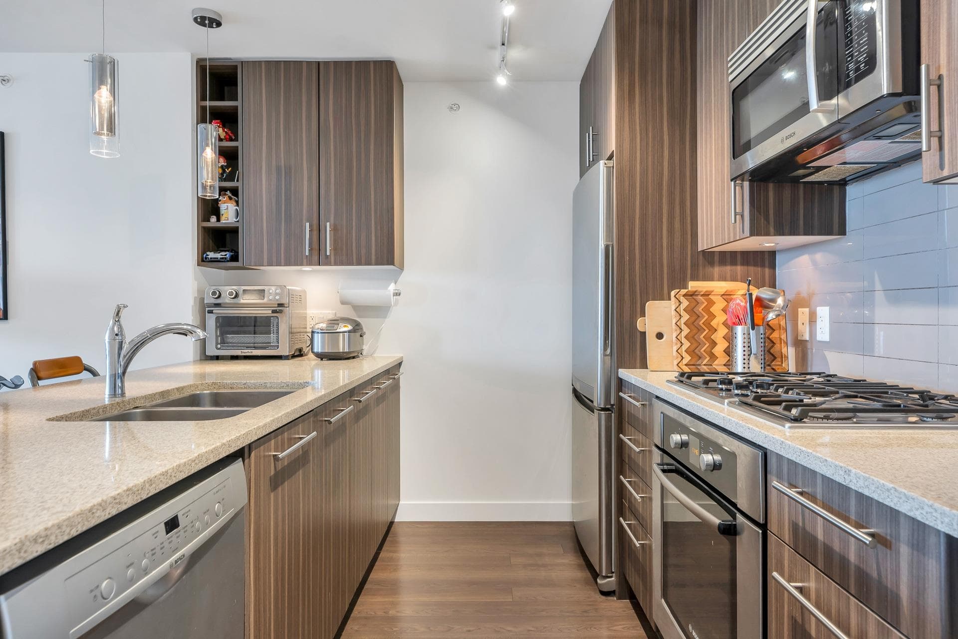 1405 - 608 Belmont Street, New Westminster, V3M 0G8 — photo 5