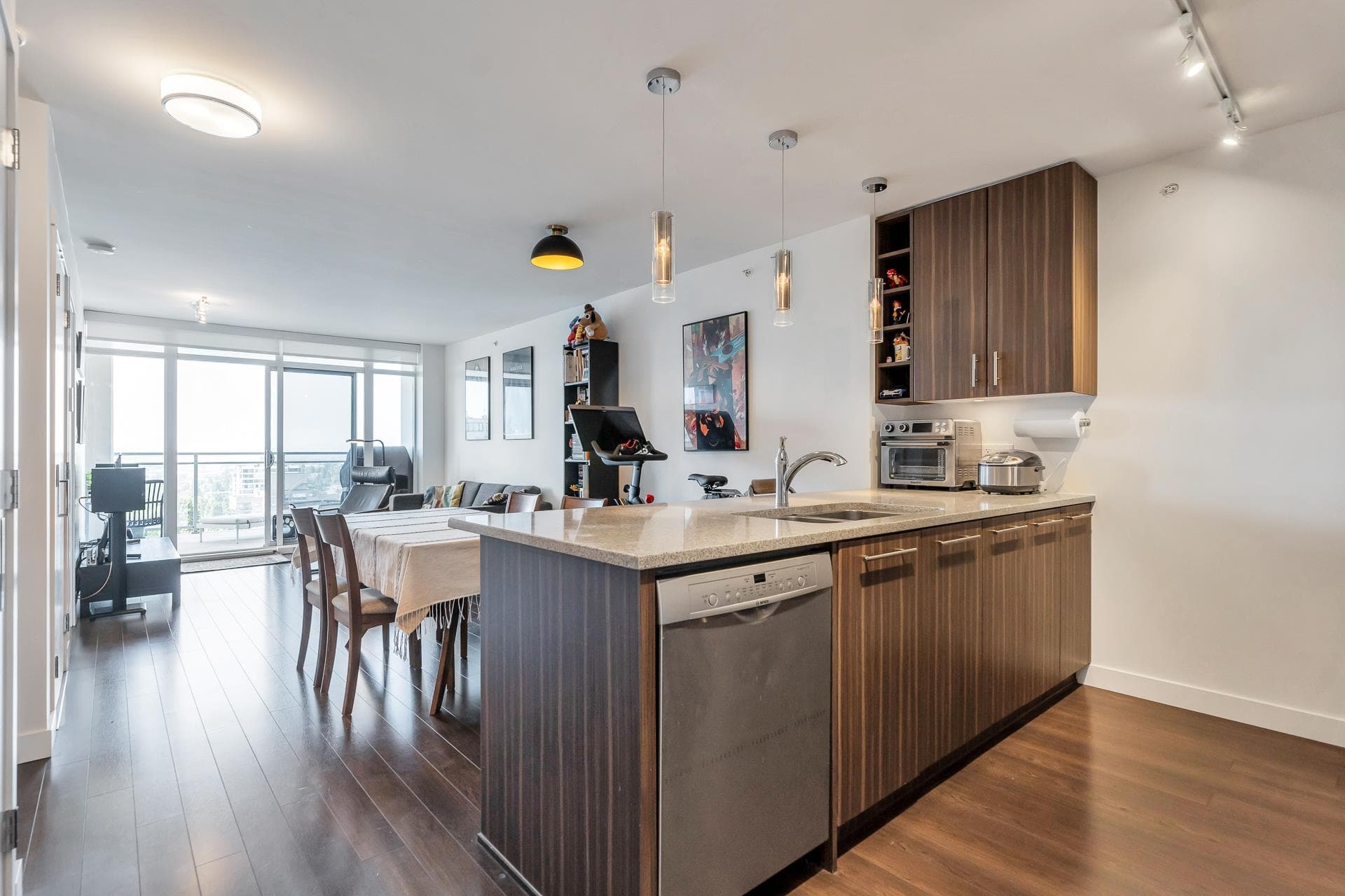 1405 - 608 Belmont Street, New Westminster, V3M 0G8 — photo 4