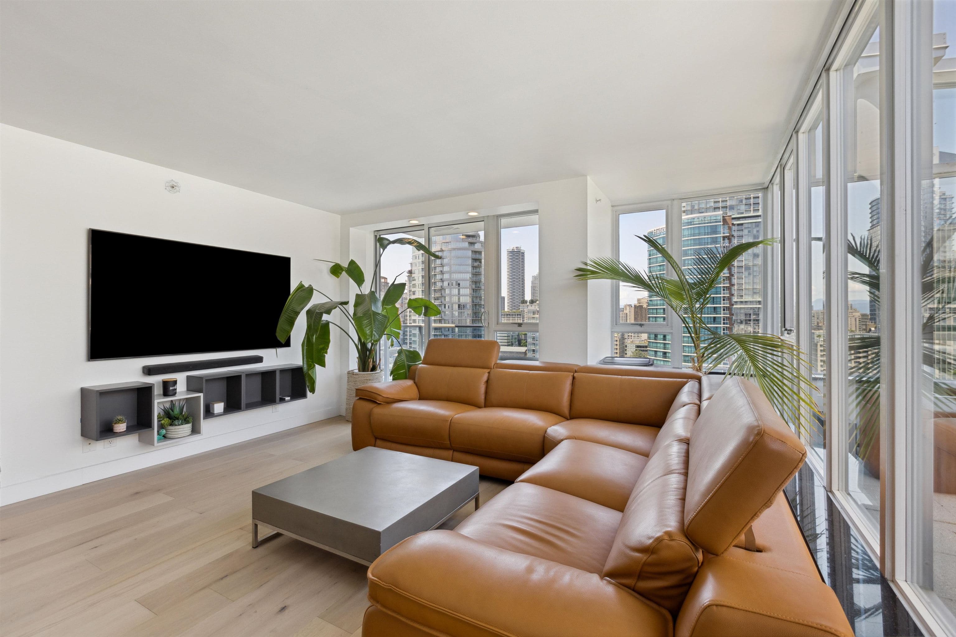 PH-2606 - 788 Hamilton Street, Vancouver, V6B 0E9 — photo 4