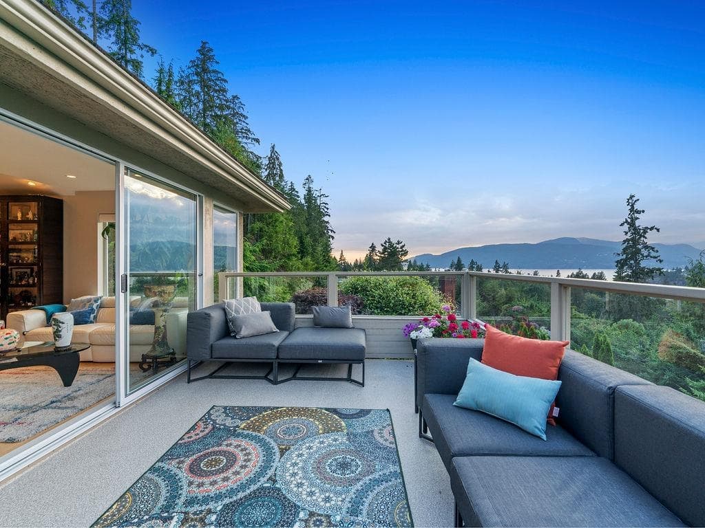 5480 Keith Road, West Vancouver