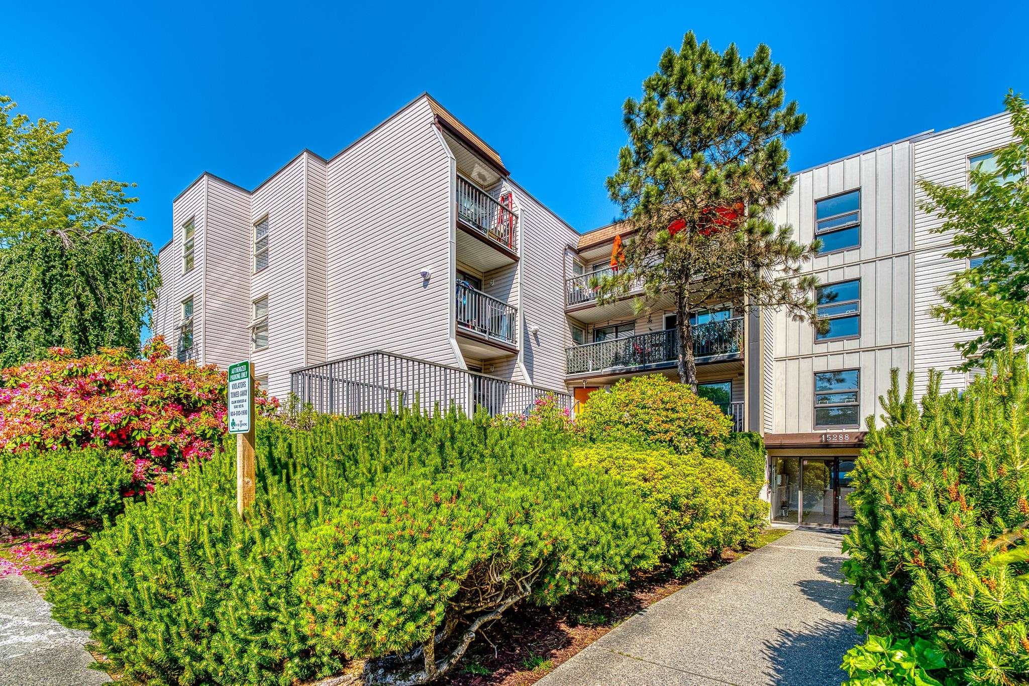 302 - 15288 100 Avenue, Surrey