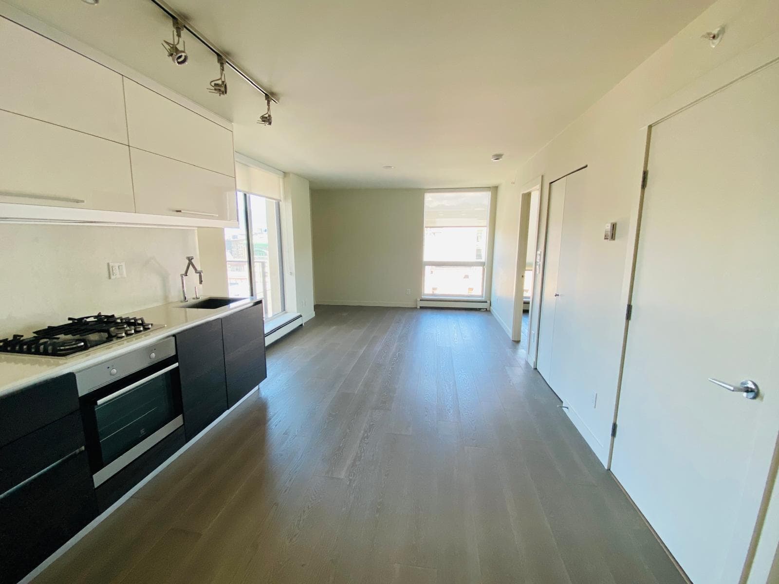 706 - 189 Keefer Street, Vancouver, V6A 0C8 — photo 2