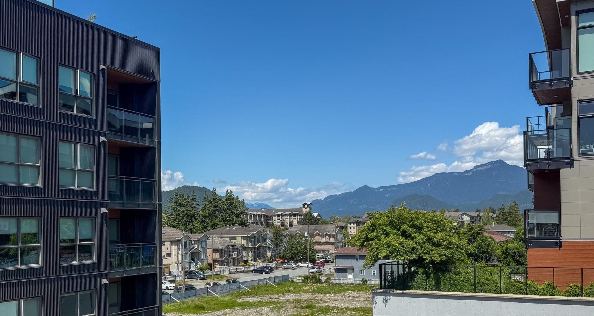 305 - 38003 Second Avenue, Squamish, V8B 0C4 — photo 4