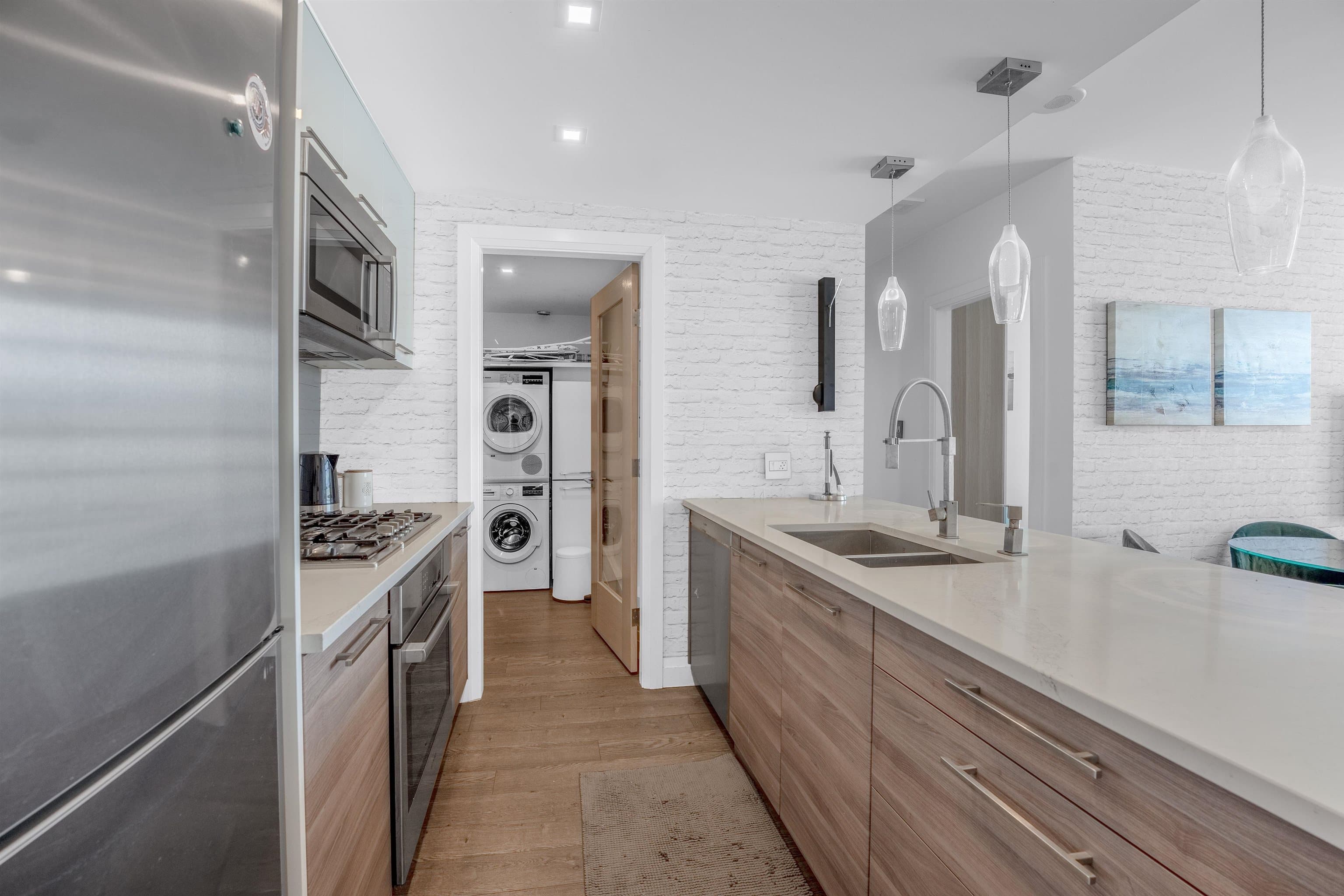 3705 - 928 Beatty Street, Vancouver, V6Z 3G6 — photo 3