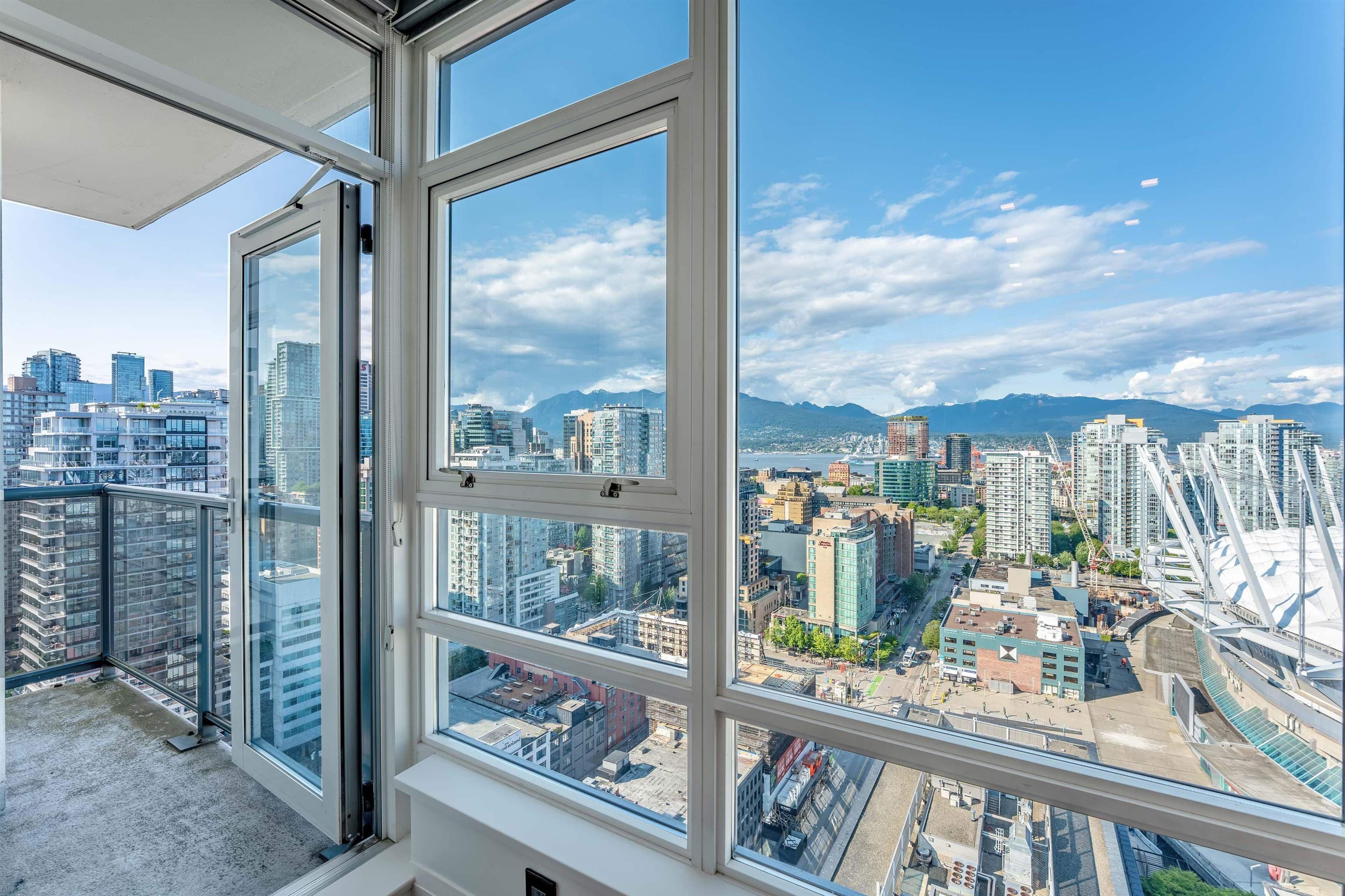 3705 - 928 Beatty Street, Vancouver, V6Z 3G6 — photo 4