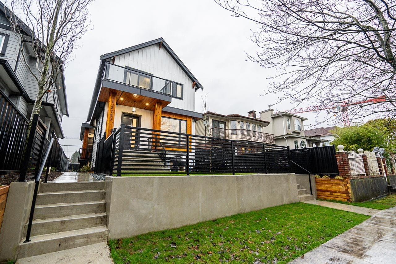 2 - 2753 Nanaimo Street, Vancouver, V5N 5E9 — photo 1