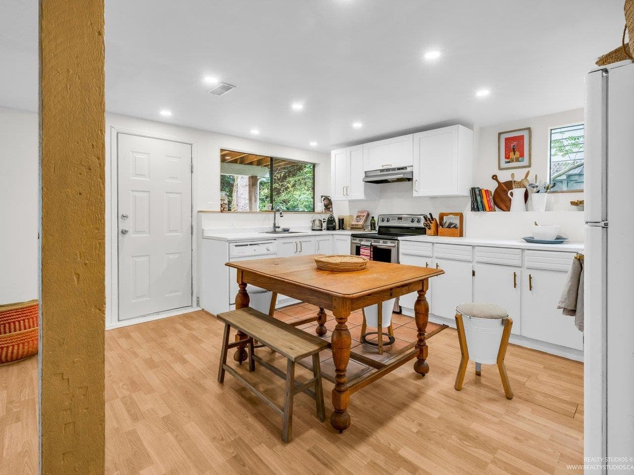 1706 Deep Cove Road, North Vancouver, V7G 1S5 — photo 5