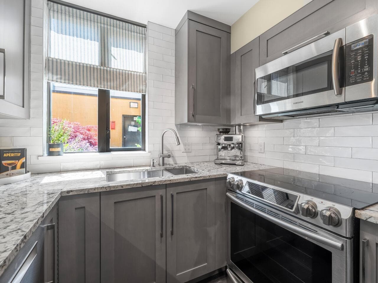 507 - 488 Helmcken Street, Vancouver, V6B 6E4 — photo 5