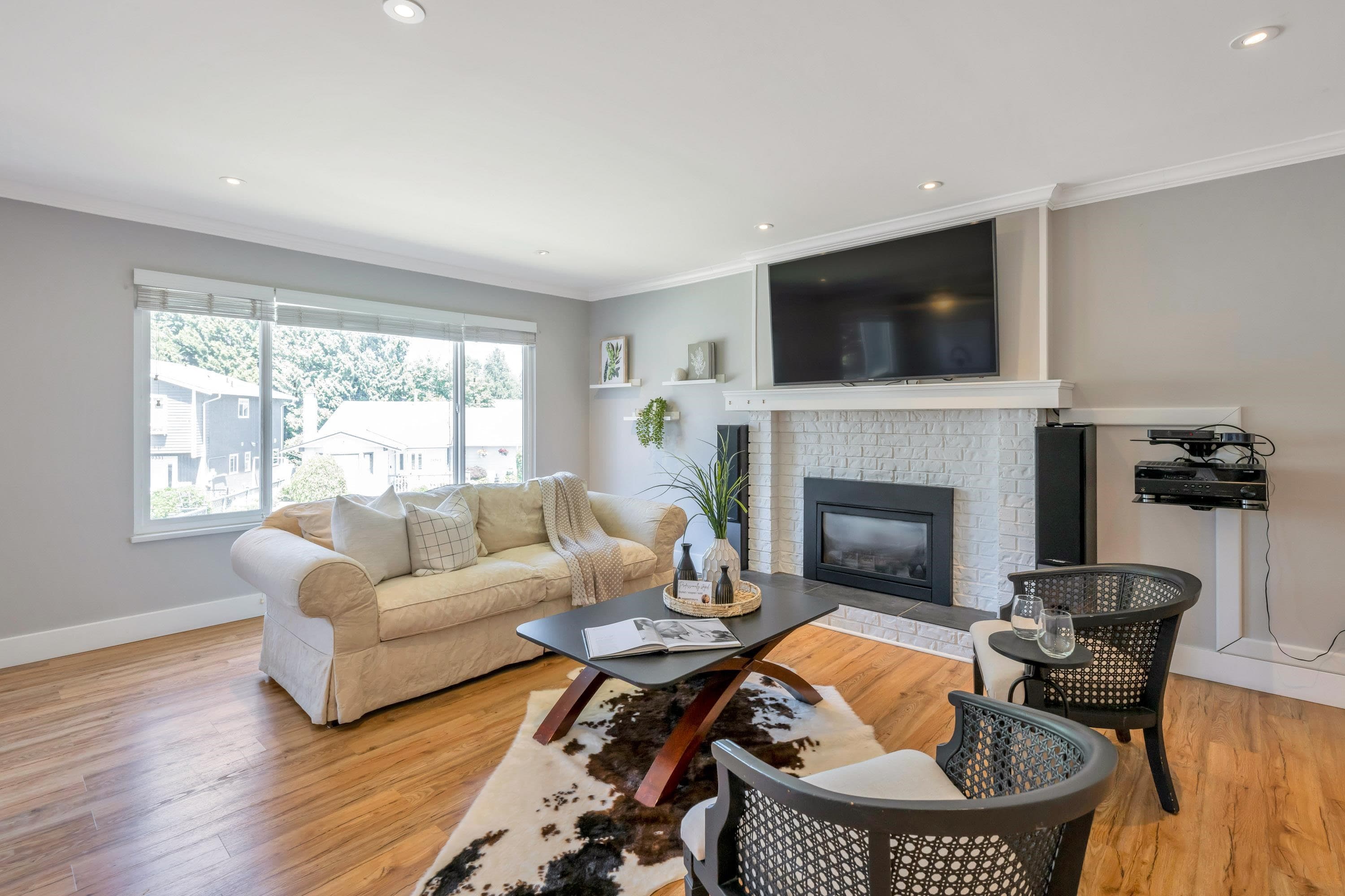 19346 121b Avenue, Pitt Meadows, V3Y 1J4 — photo 4