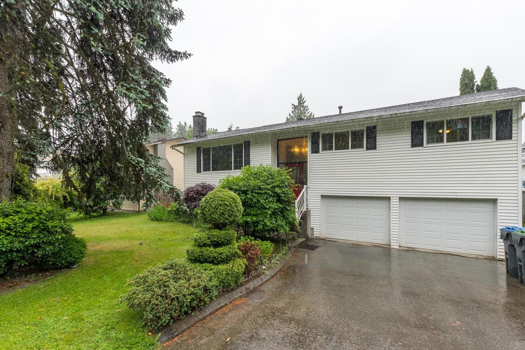3645 Coast Meridian Road, Port Coquitlam, V3B 3N9 — photo 2