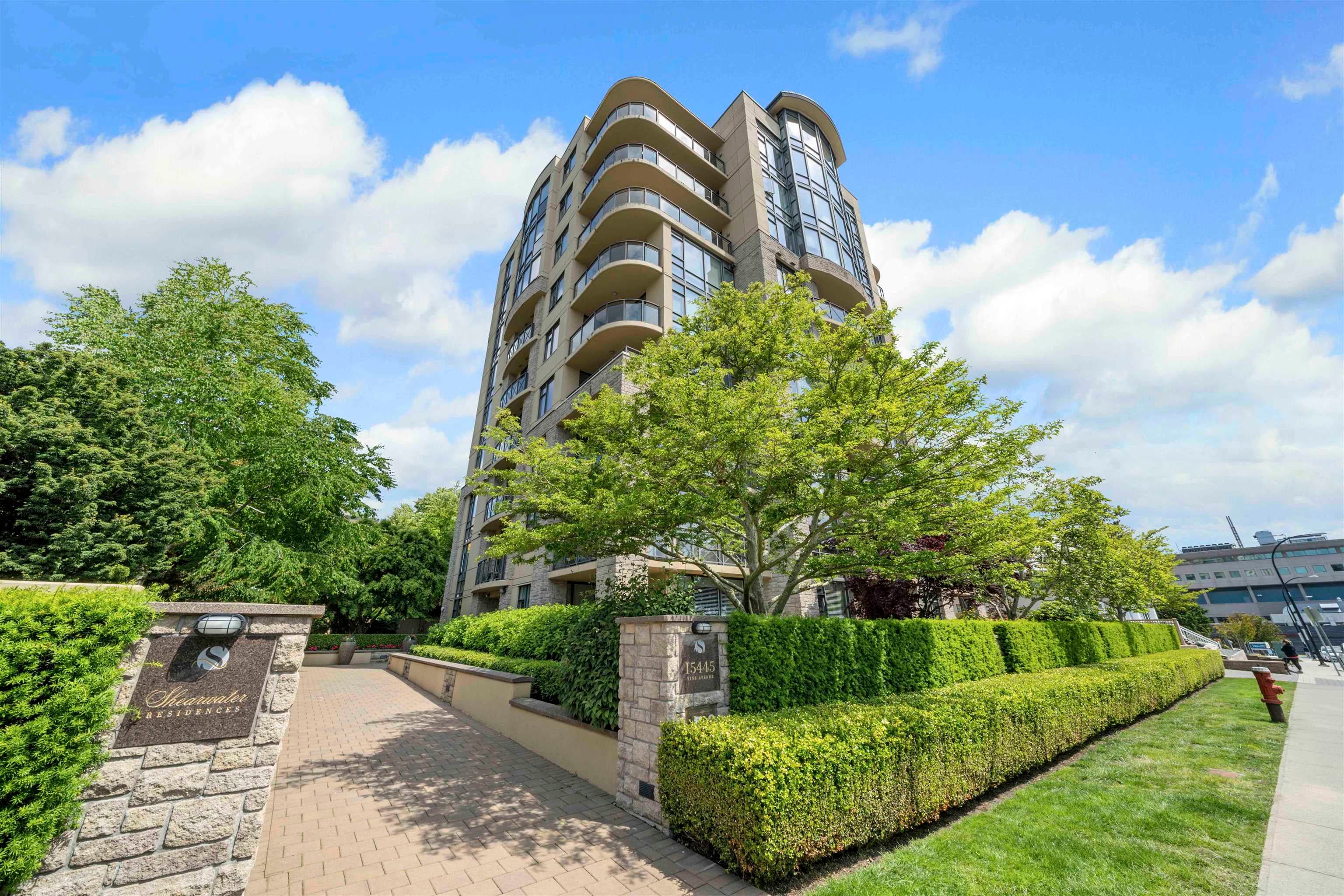 301 - 15445 Vine Avenue, Surrey, V4B 2T3 — photo 1