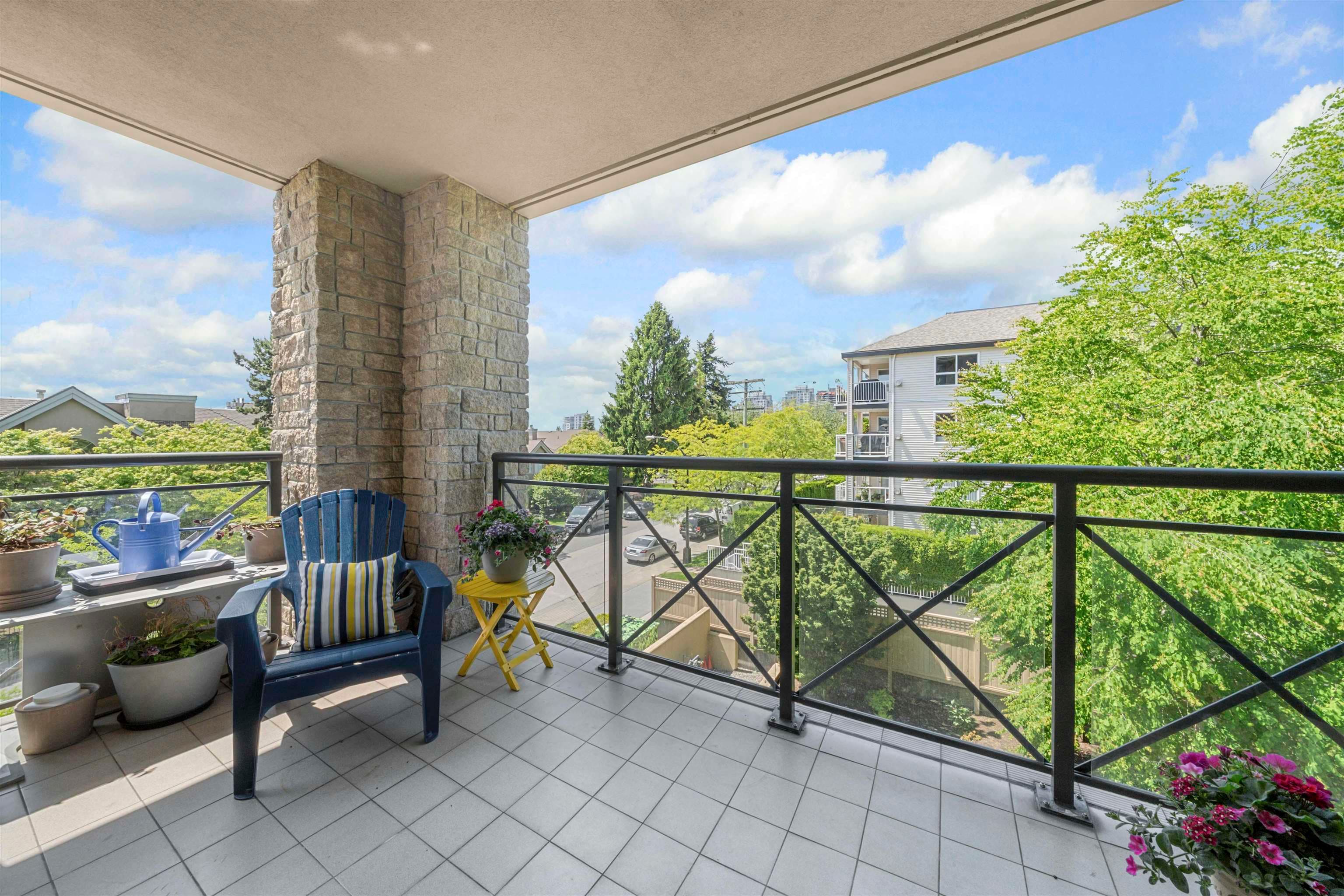 301 - 15445 Vine Avenue, Surrey, V4B 2T3 — photo 4