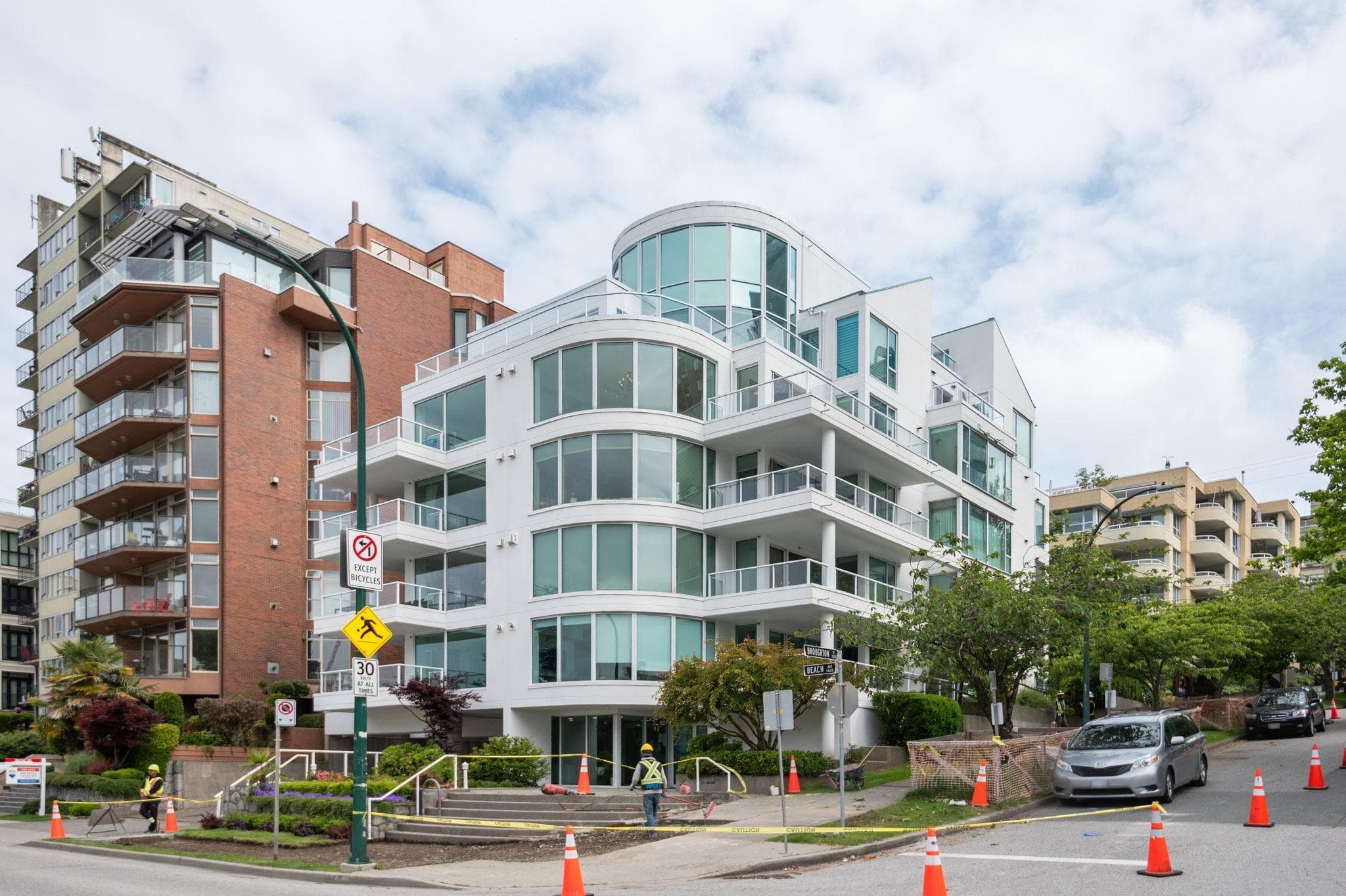 5A - 1403 Beach Avenue, Vancouver, V6G 1Y3 — photo 1
