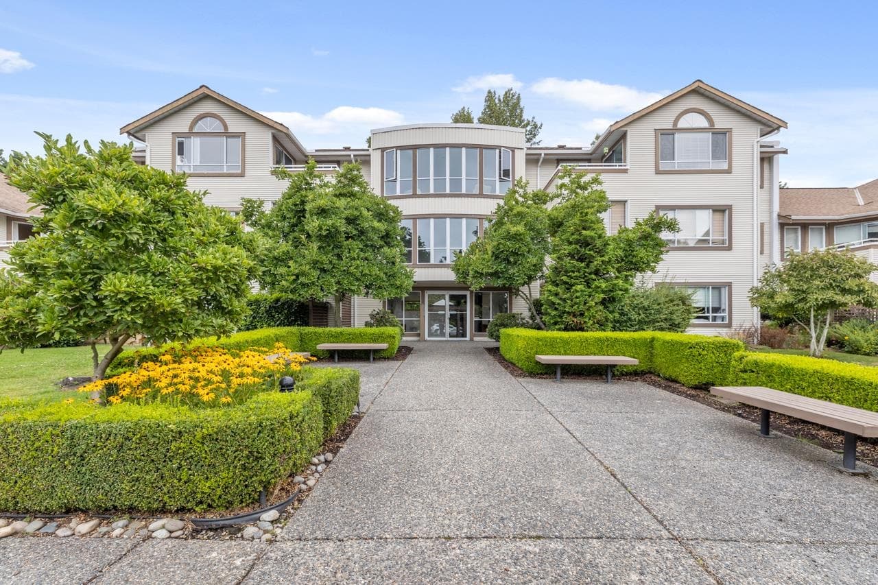 314 - 15991 Thrift Avenue, White Rock, V4B 2M9 — photo 2