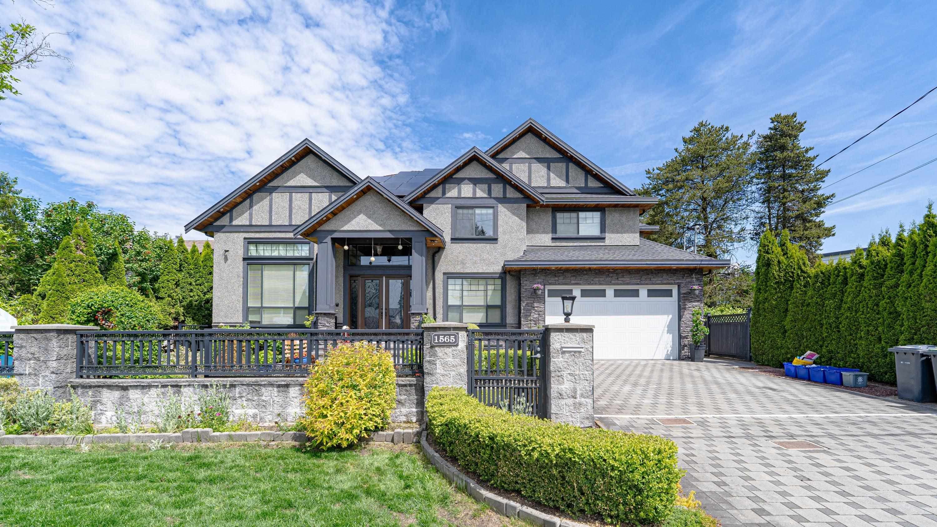 1565 King Albert Avenue, Coquitlam