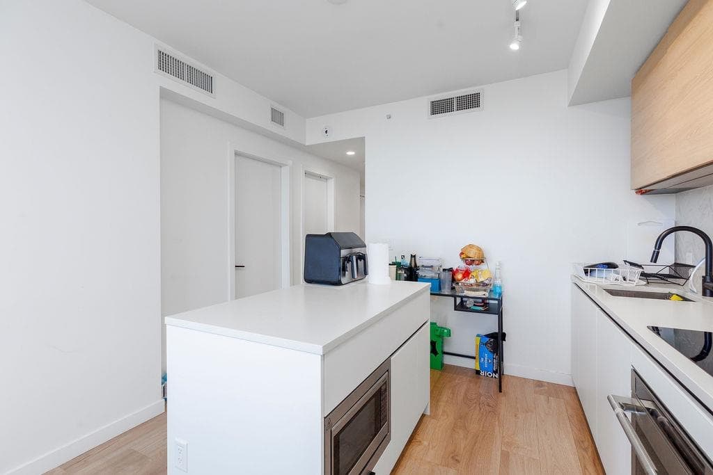 2601 - 10448 University Drive, Surrey, V0V 0V0 — photo 4