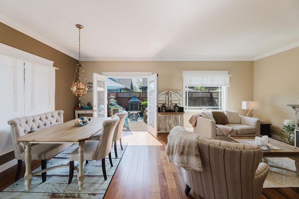 764 Gerussi Lane, Gibsons, V0N 1V7 — photo 1