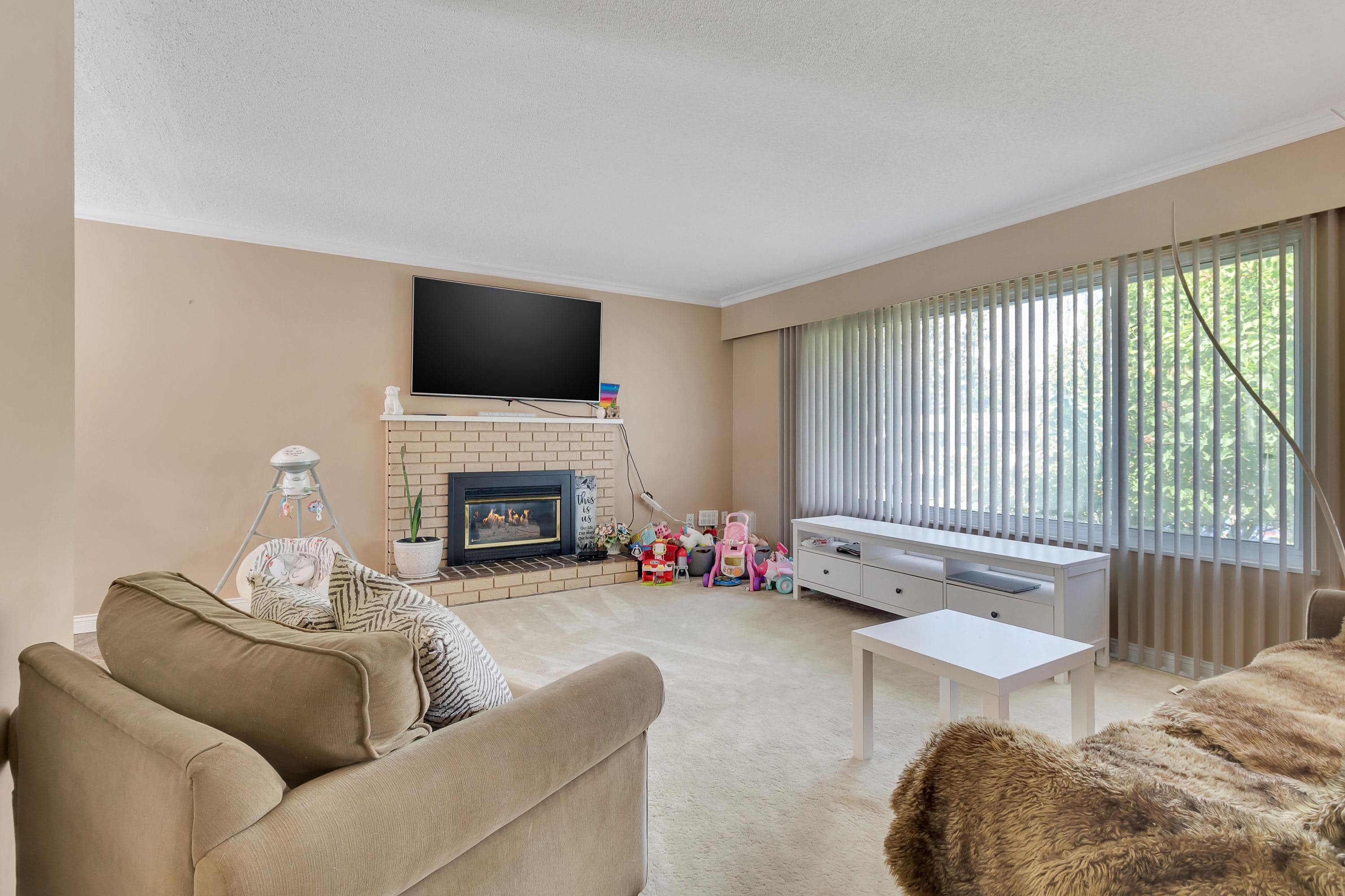 11558 73a Avenue, Delta, V4C 6Y6 — photo 2