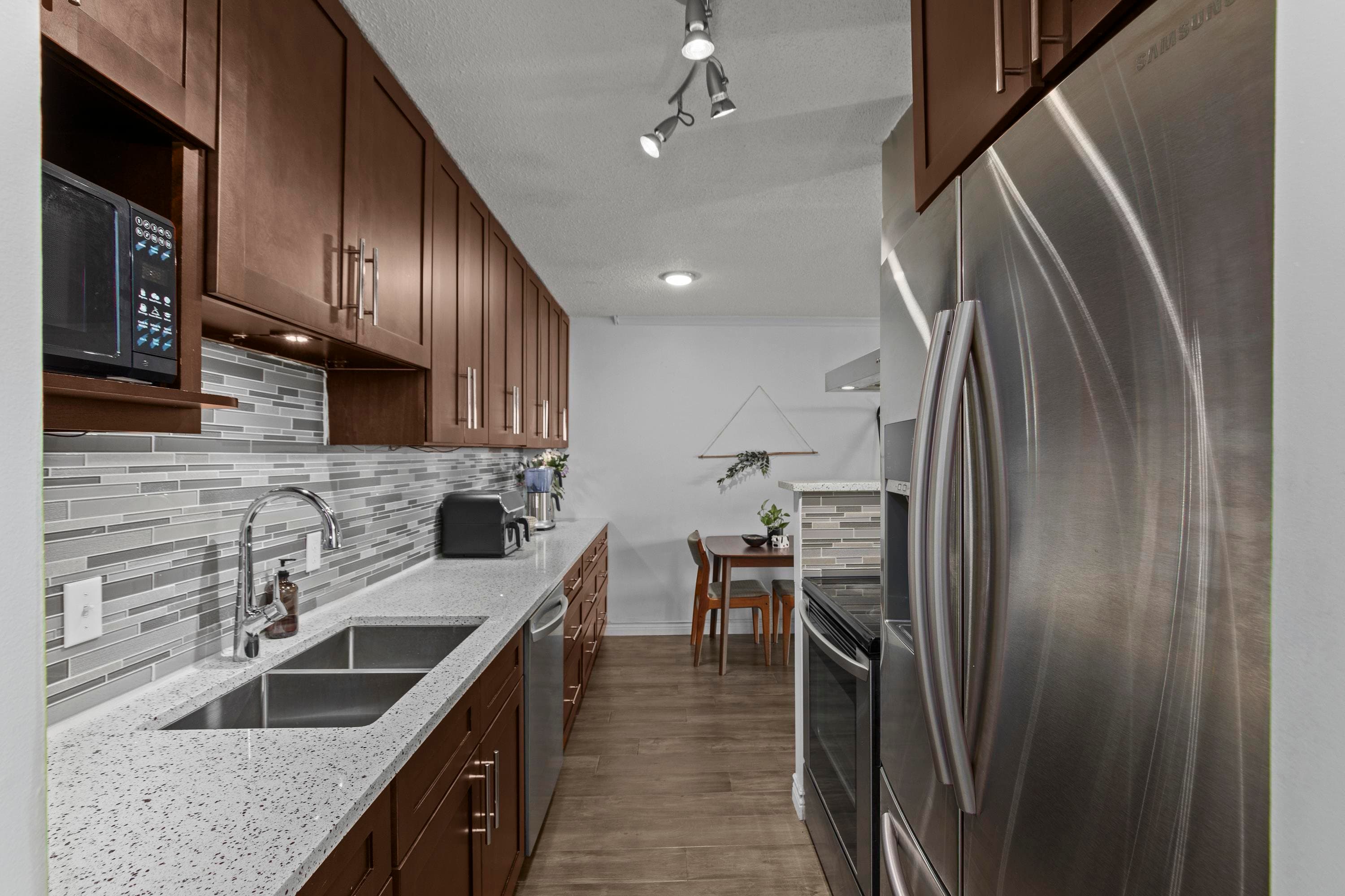 203 - 310 W 3rd Street, North Vancouver, V7M 1G4 — photo 2