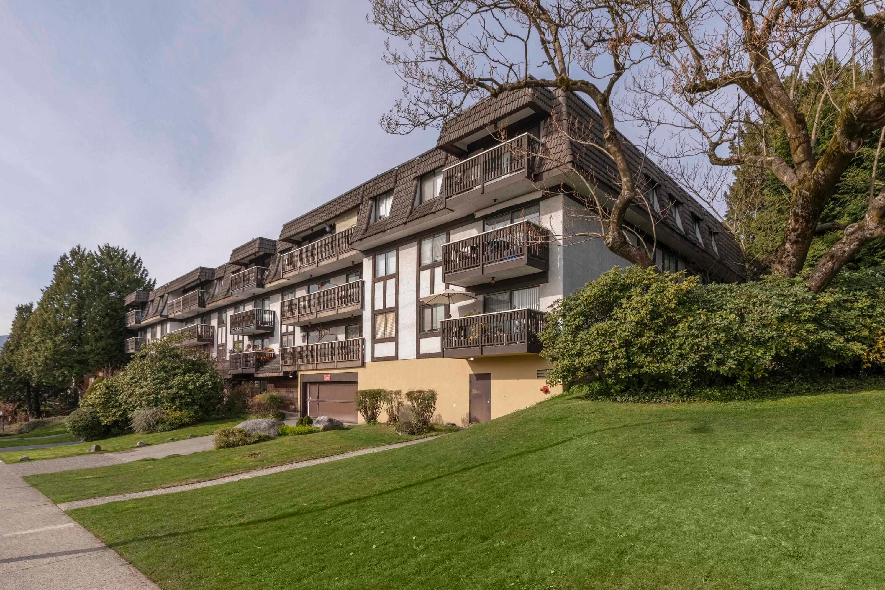 203 - 310 W 3rd Street, North Vancouver, V7M 1G4 — photo 1