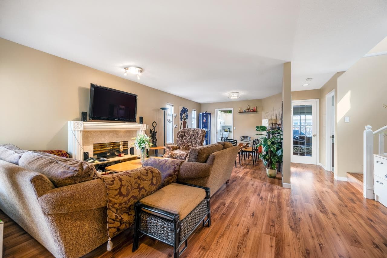 30 - 10000 Fisher Gate, Richmond, V6X 3W8 — photo 2