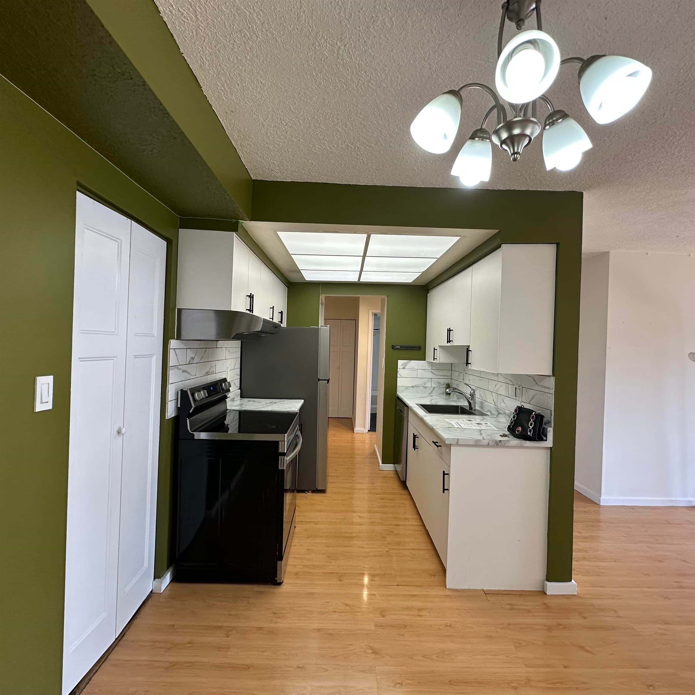 213 - 123 E 19th Street, North Vancouver, V7L 2Y9 — photo 5