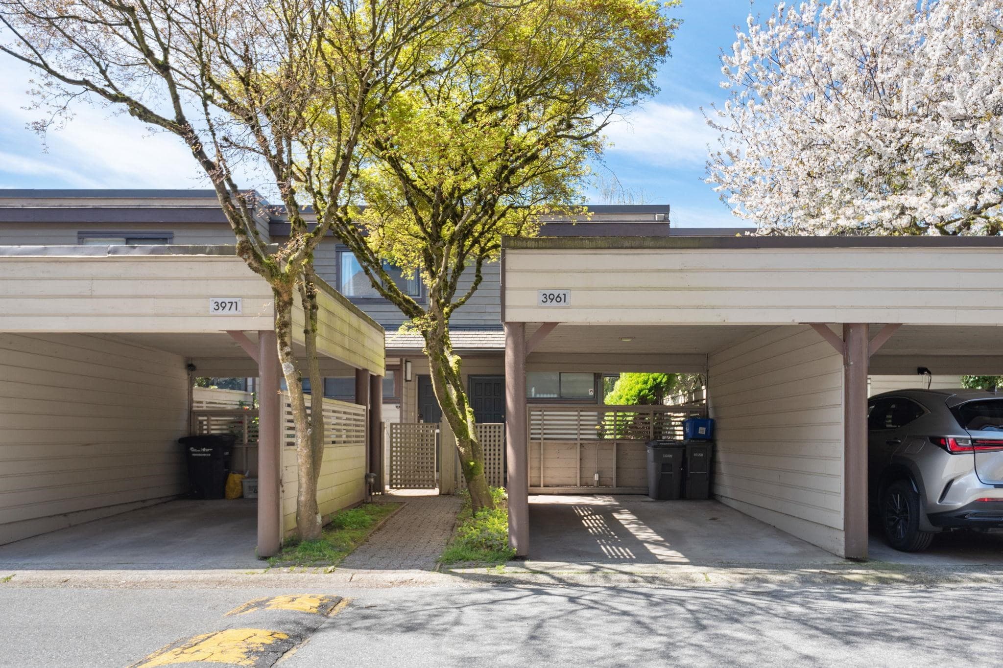 3961 Springtree Drive, Vancouver, V6L 3E2 — photo 2