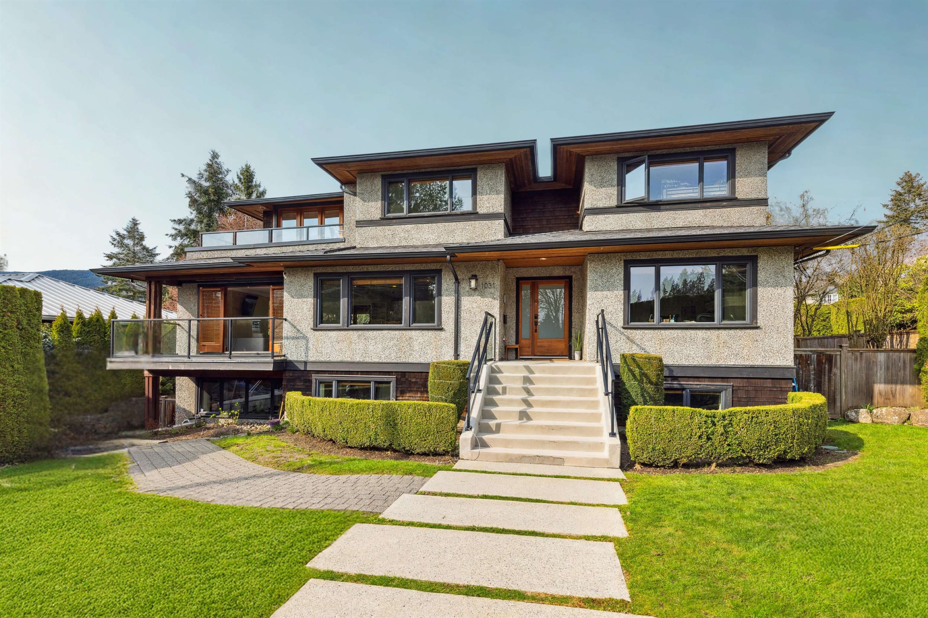 1031 Inglewood Avenue, West Vancouver