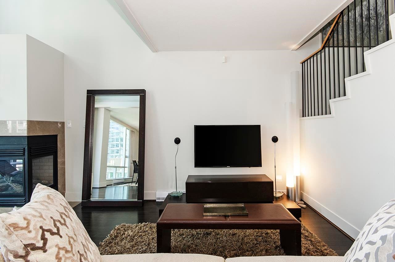 807 - 499 Broughton Street, Vancouver, V6G 3K1 — photo 2