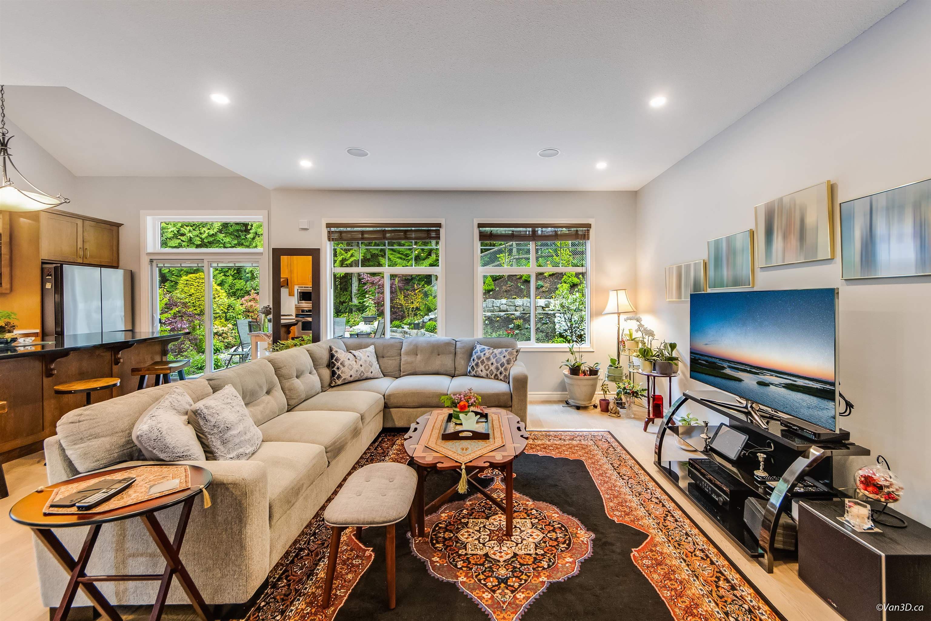 1701 Arbutus Place, Coquitlam, V3E 3K2 — photo 3